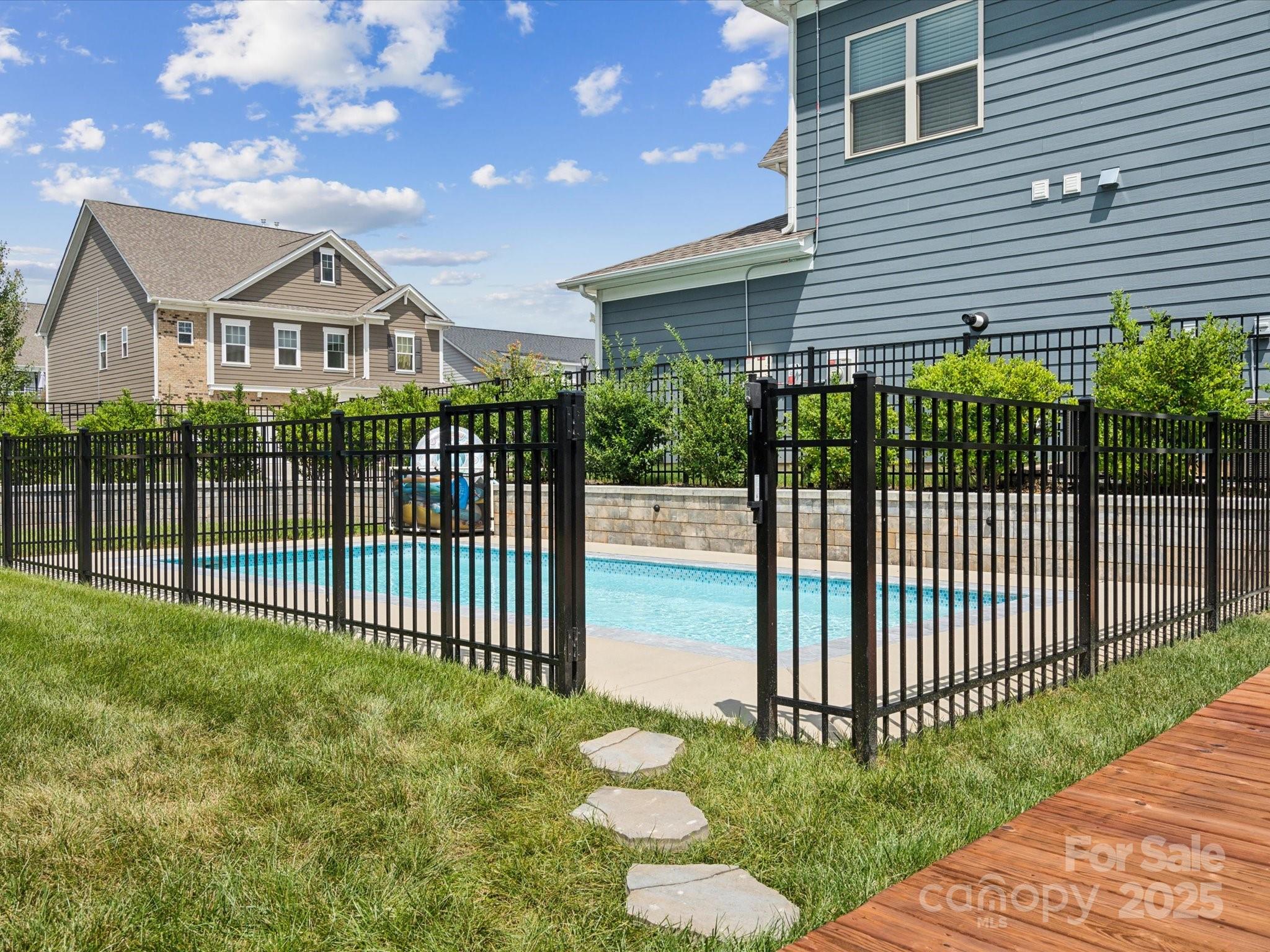 924 Stebbins Drive