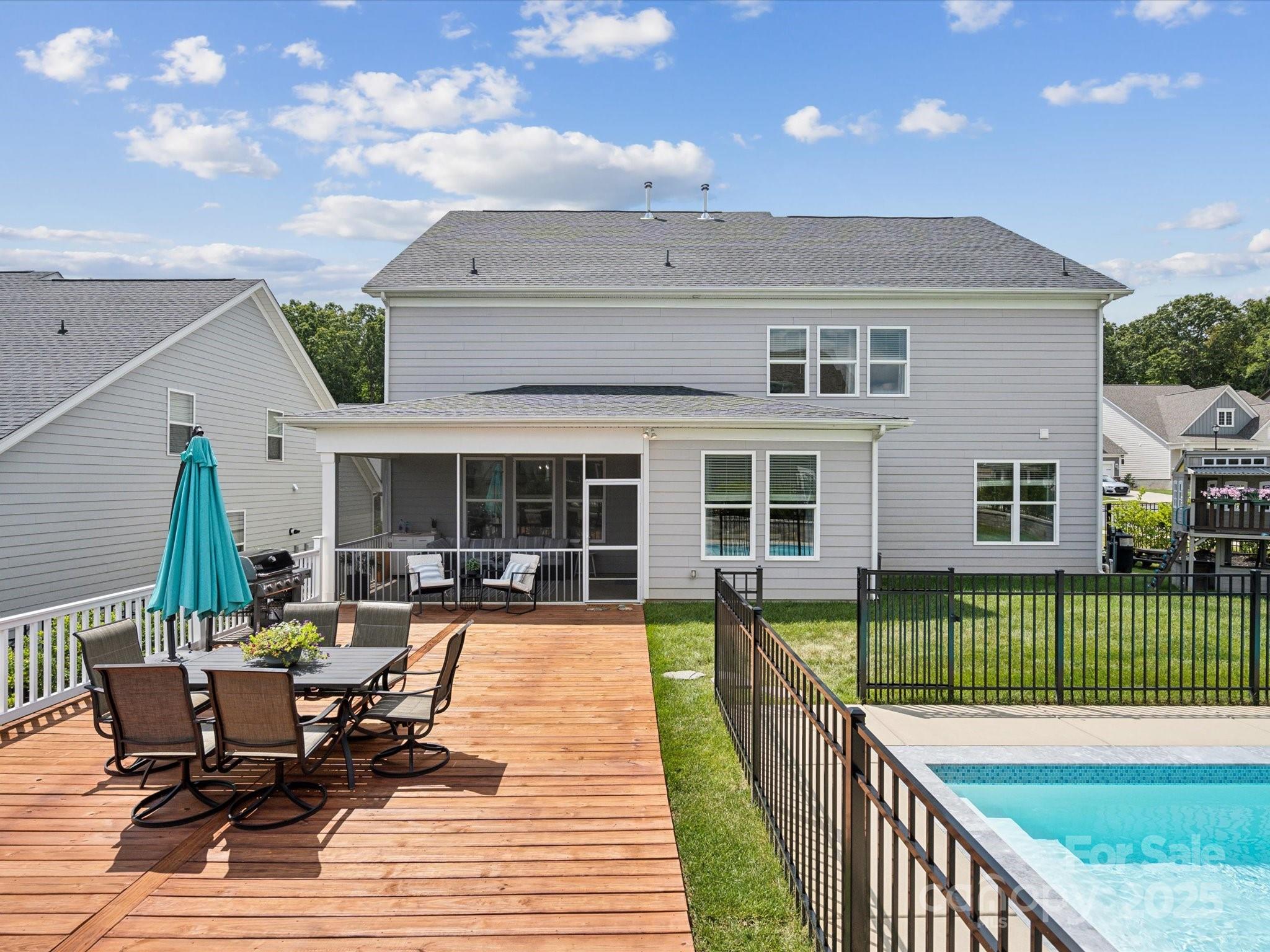 924 Stebbins Drive