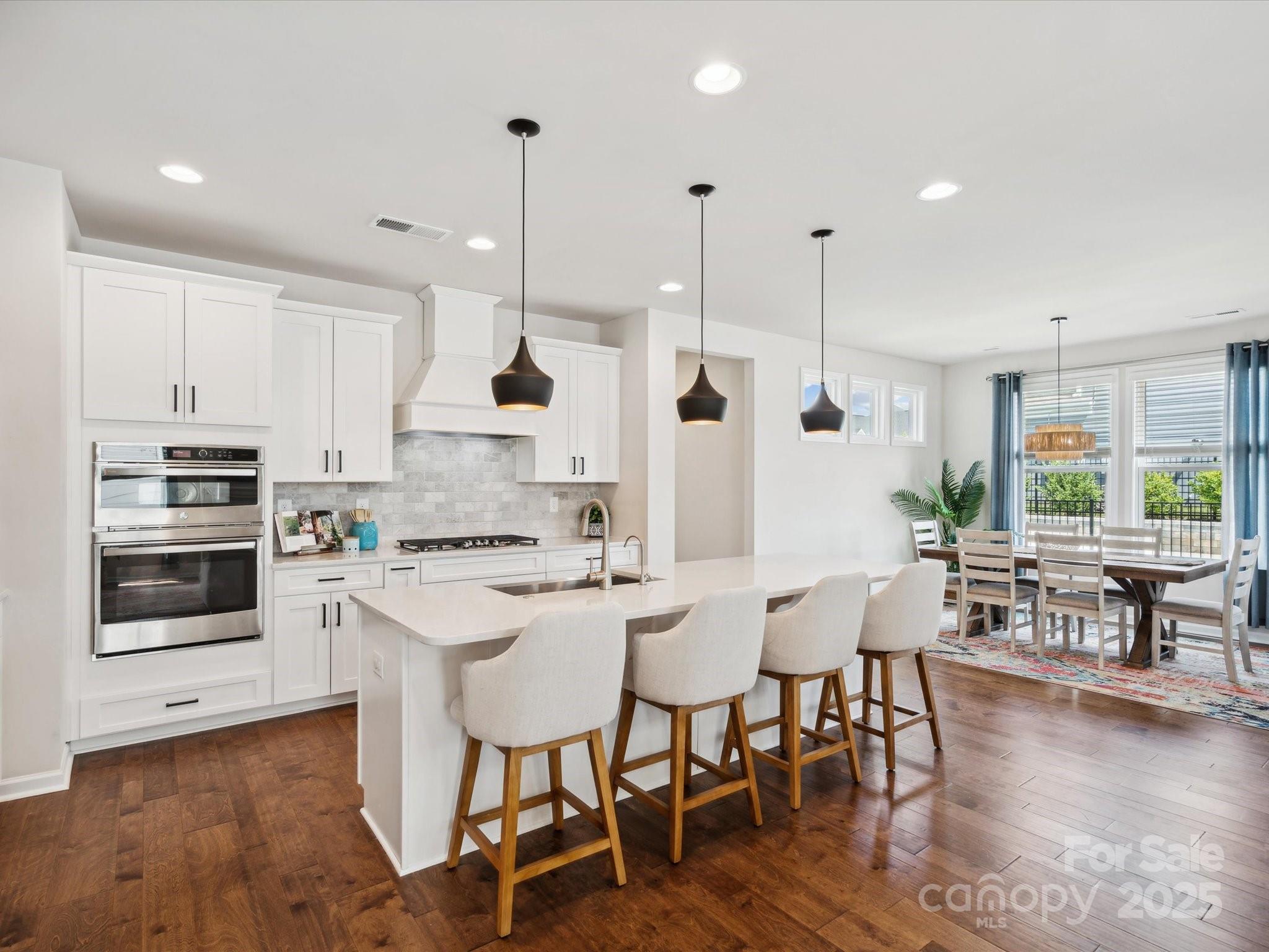924 Stebbins Drive
