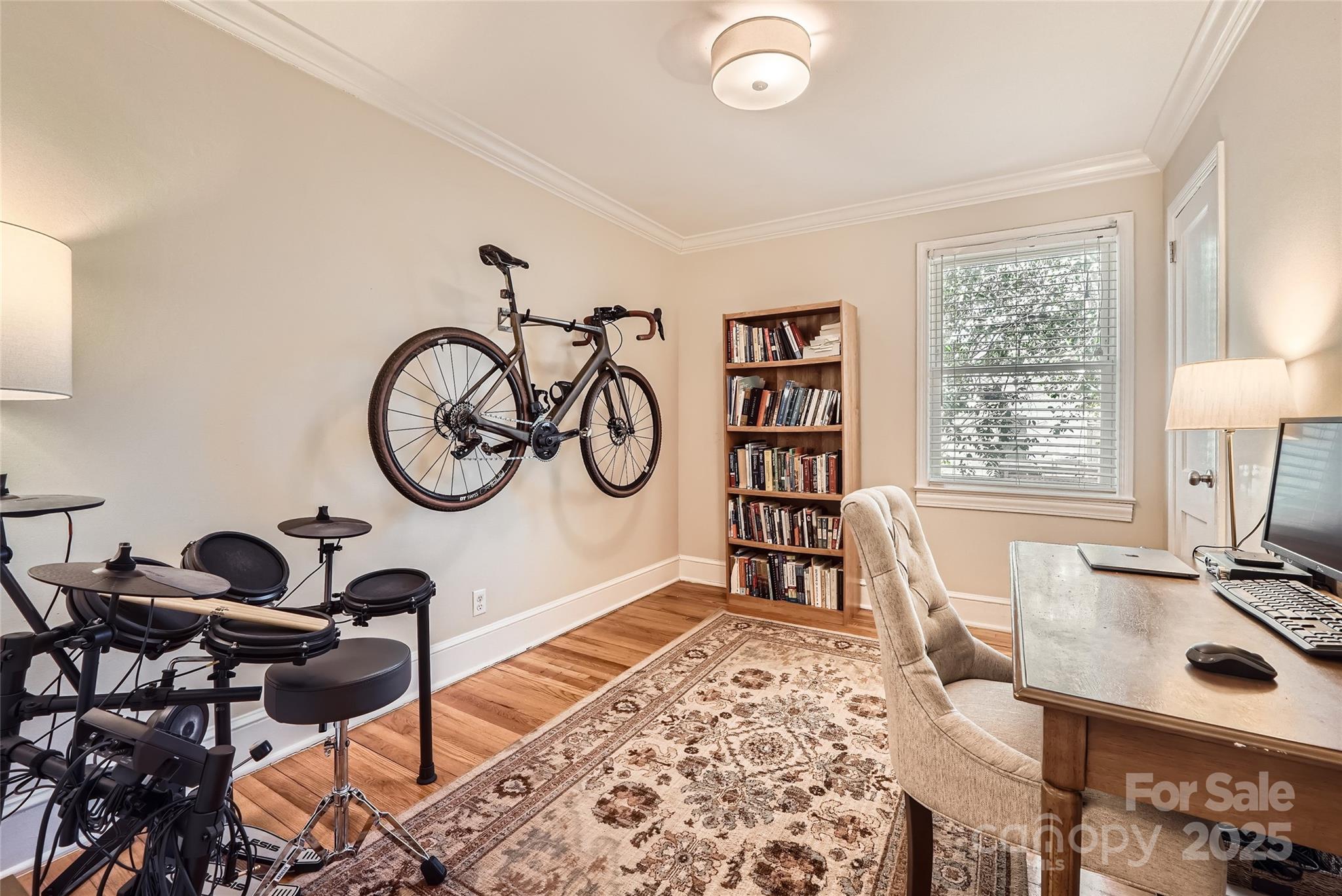 1409 Cortland Road W