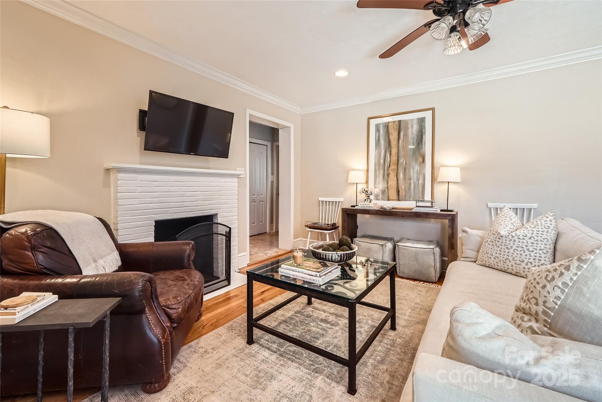 1409 Cortland Road W