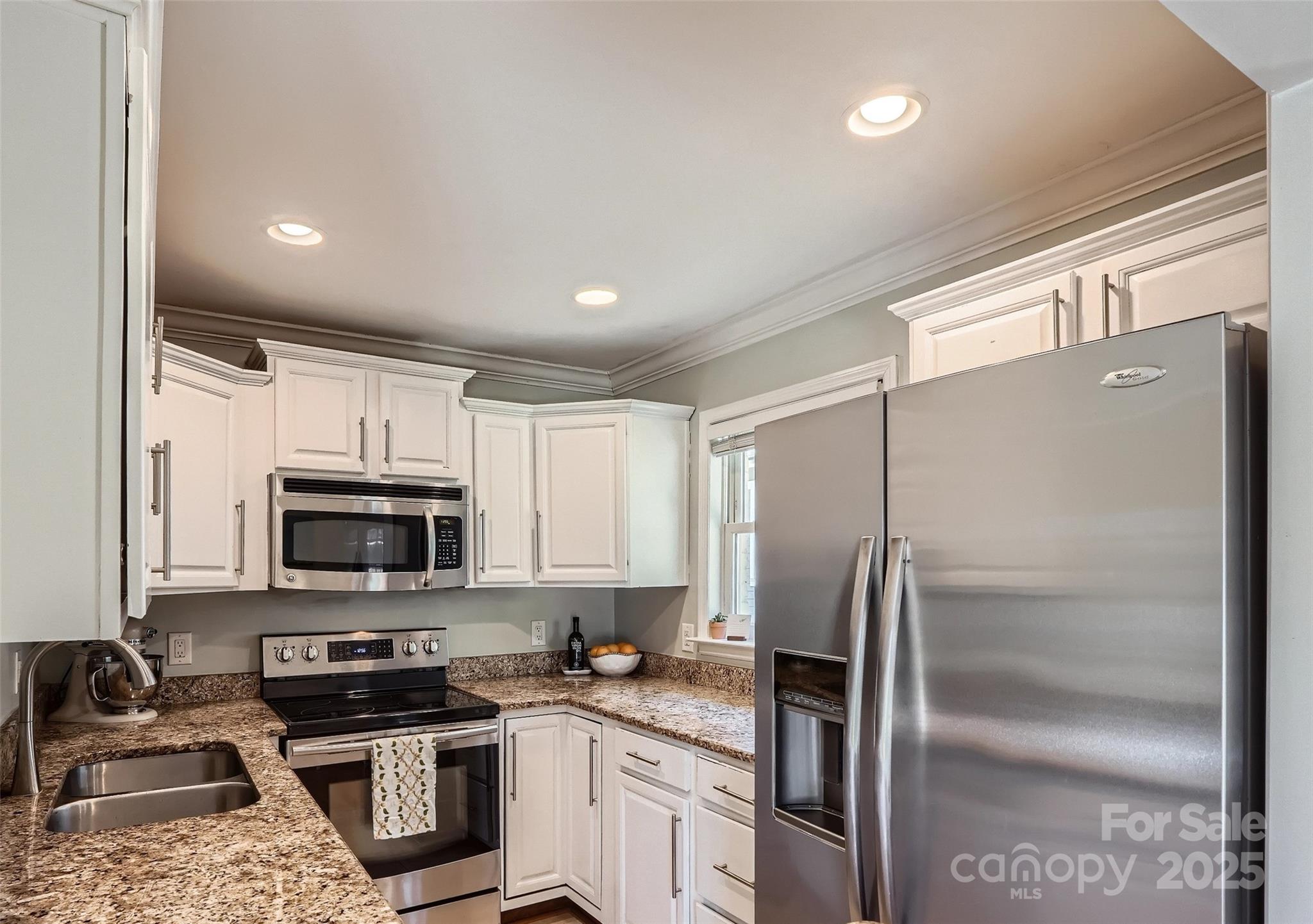 1409 Cortland Road W