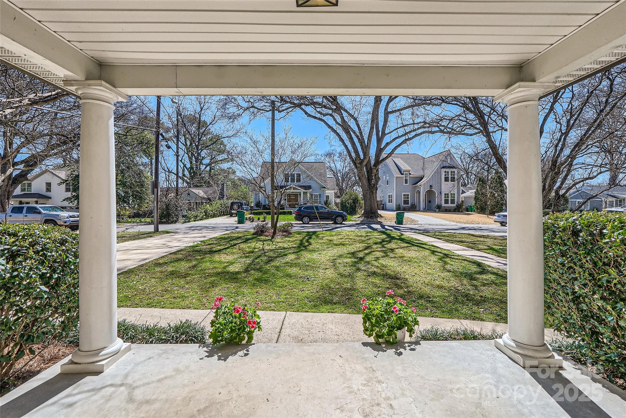 1409 Cortland Road W
