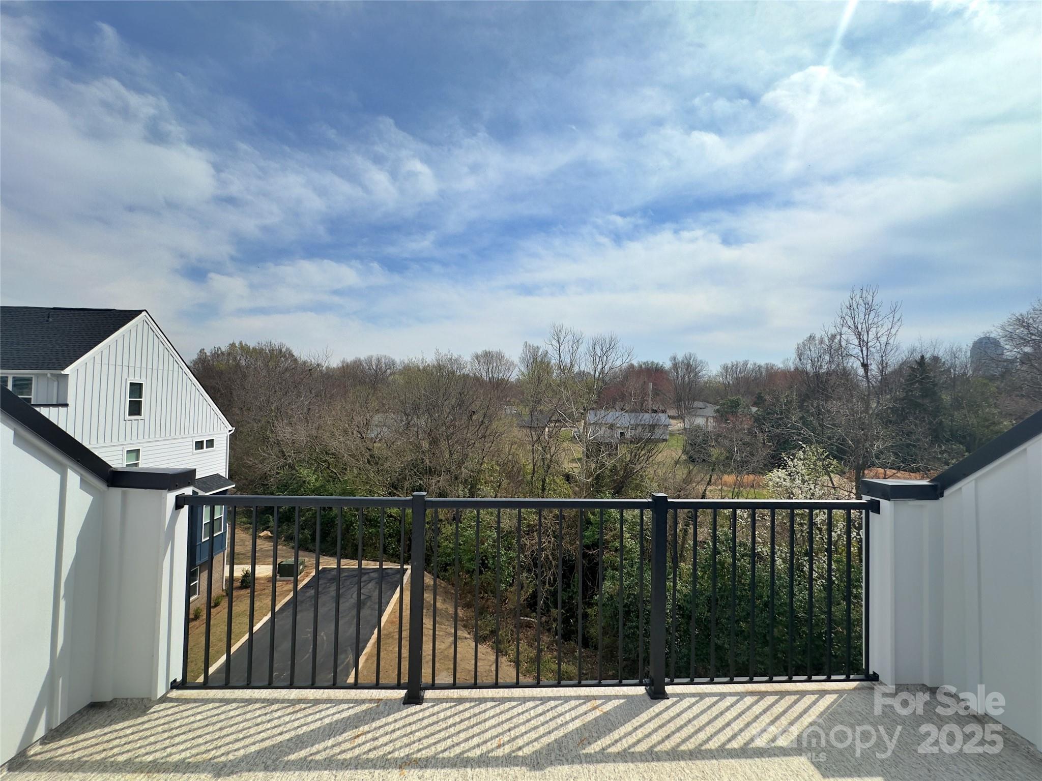 2043 Clarksdale Drive Unit: 31