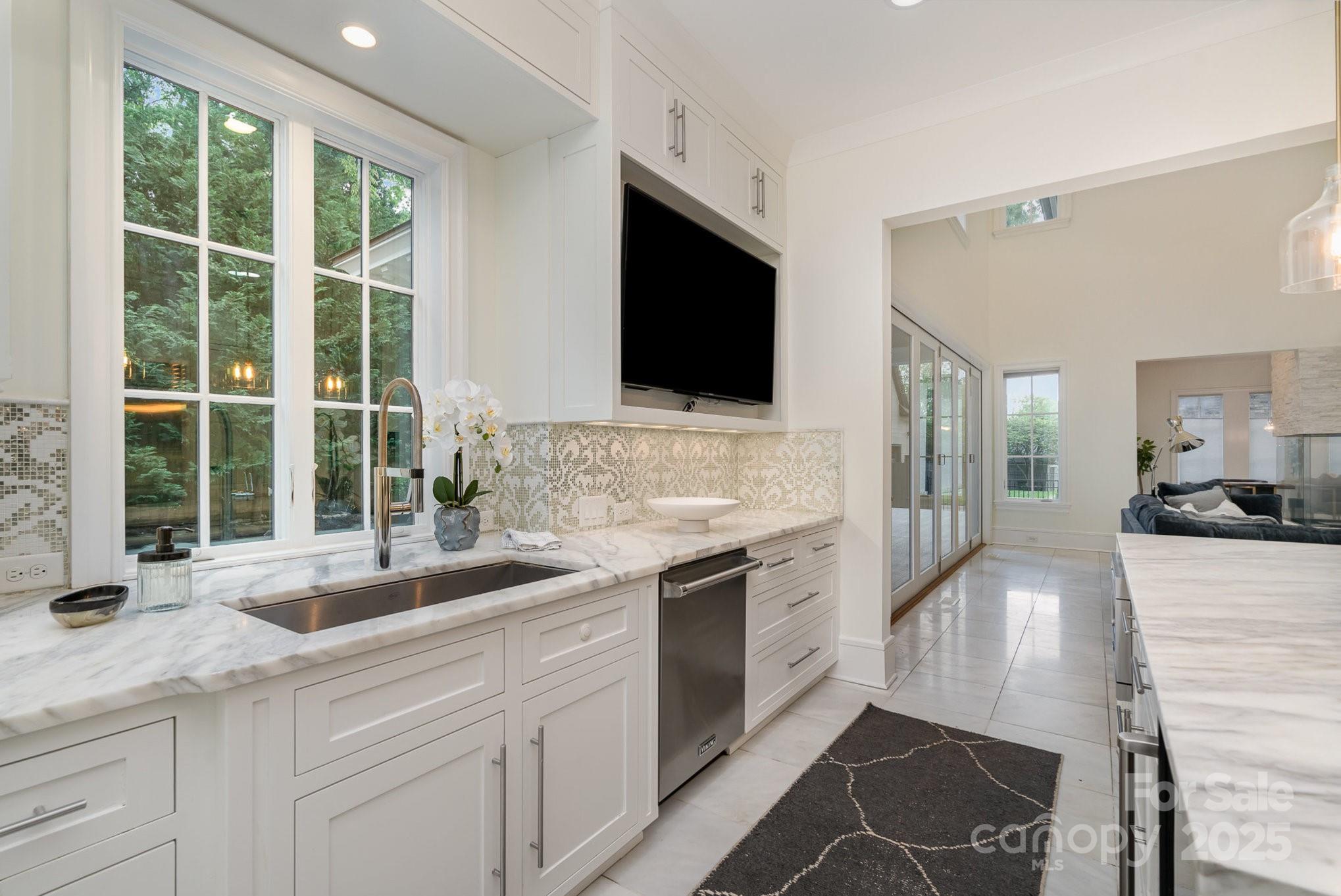 1665 Sterling Road