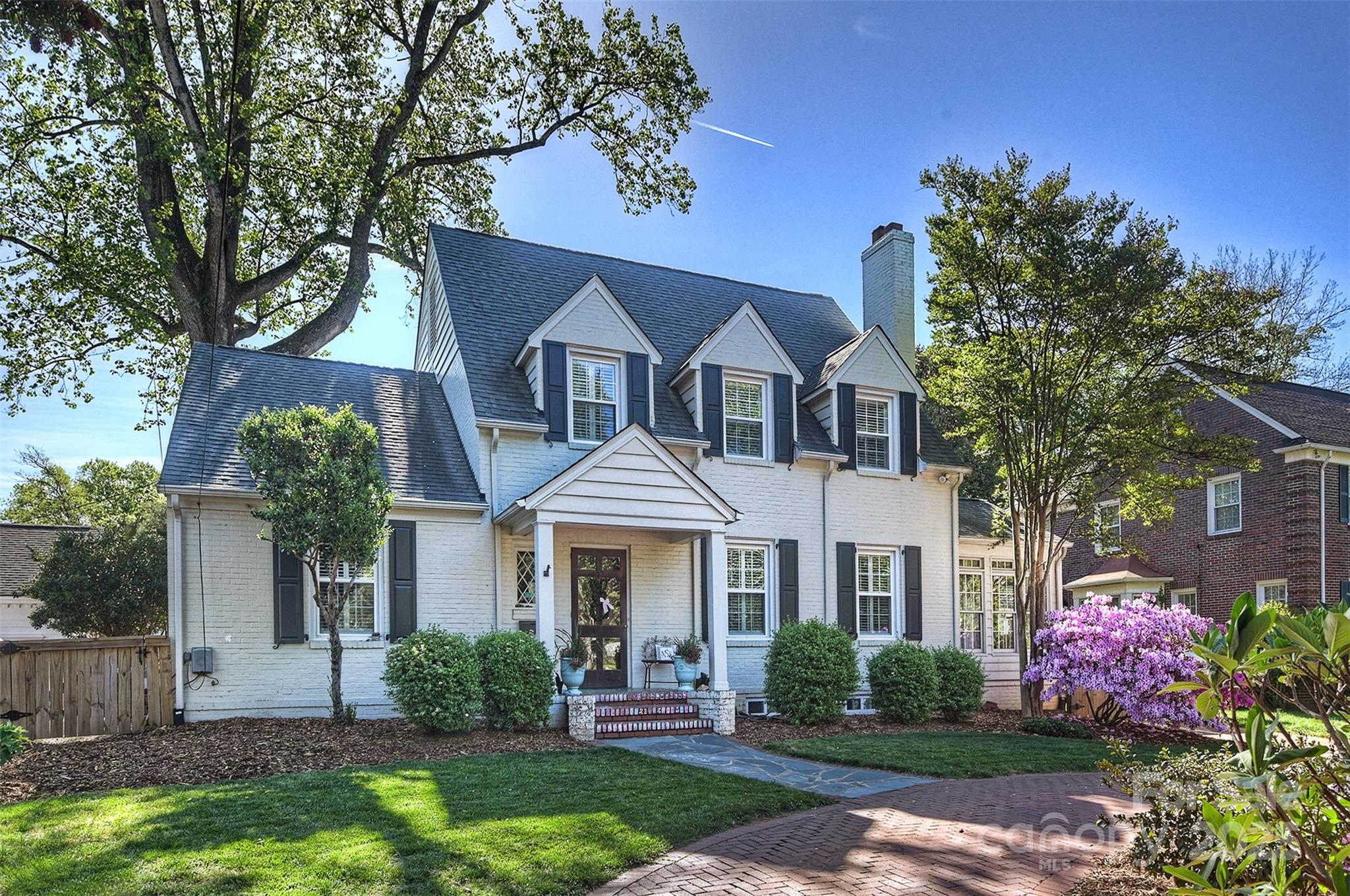 3133 Selwyn Ave