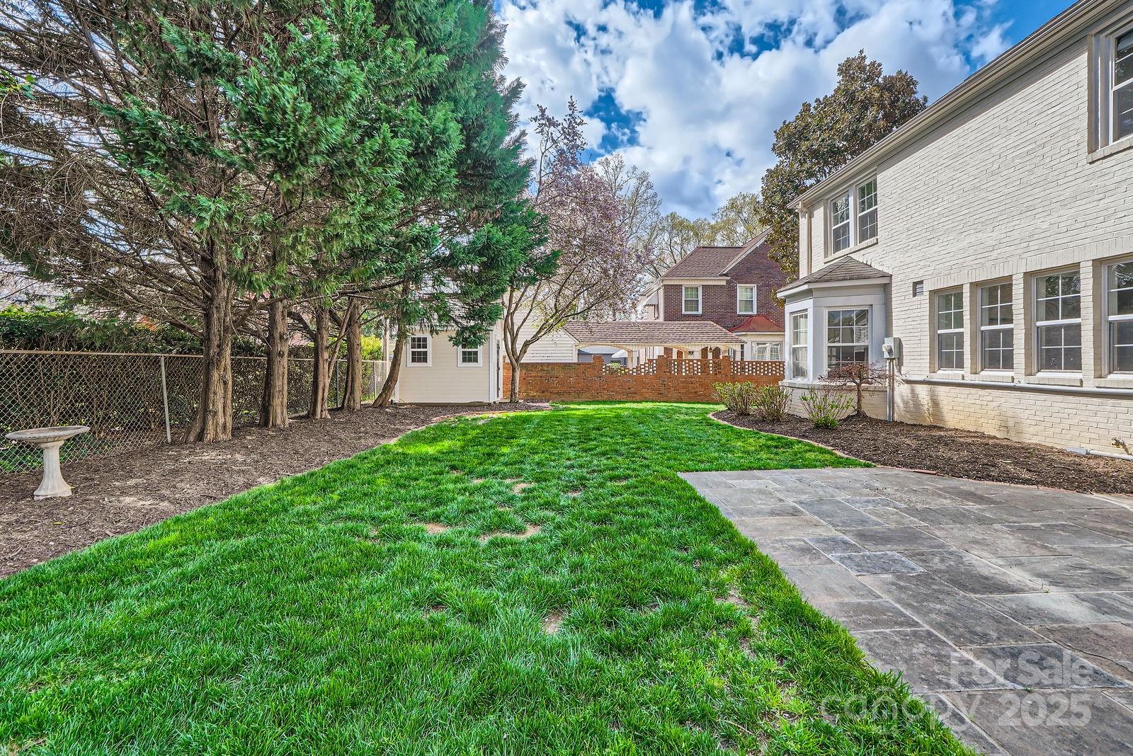 3133 Selwyn Ave