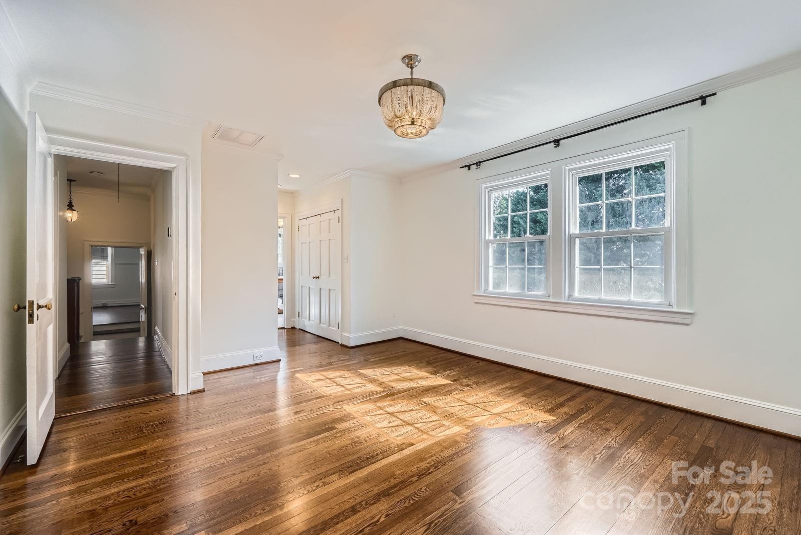 3133 Selwyn Ave