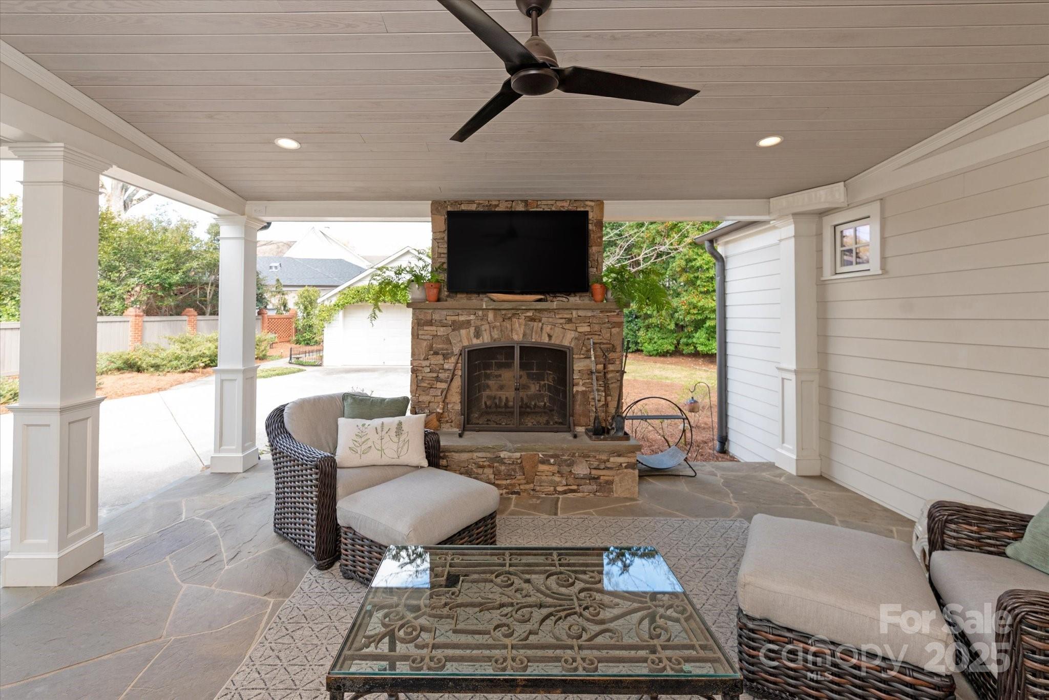 2237 Colony Road