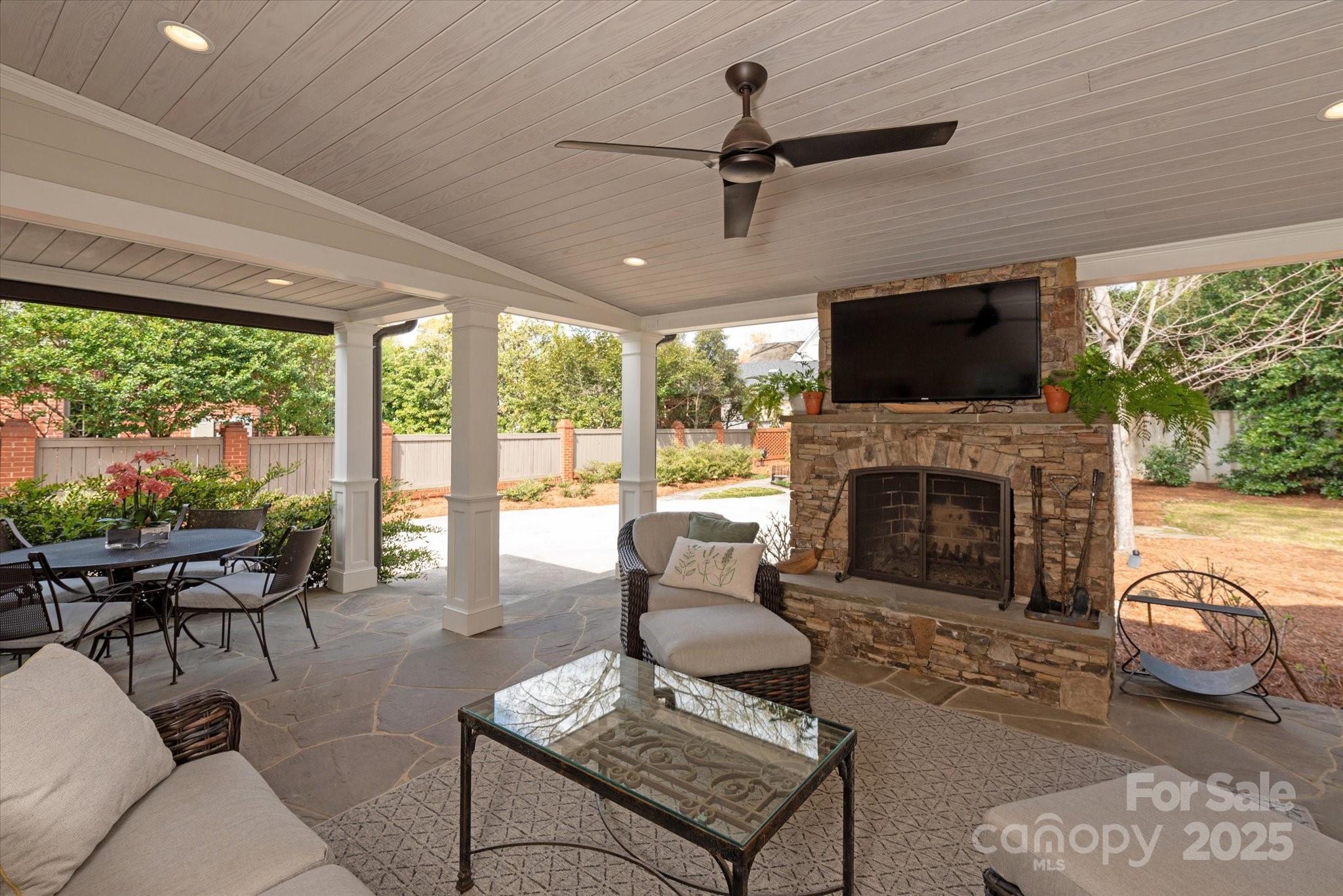 2237 Colony Road