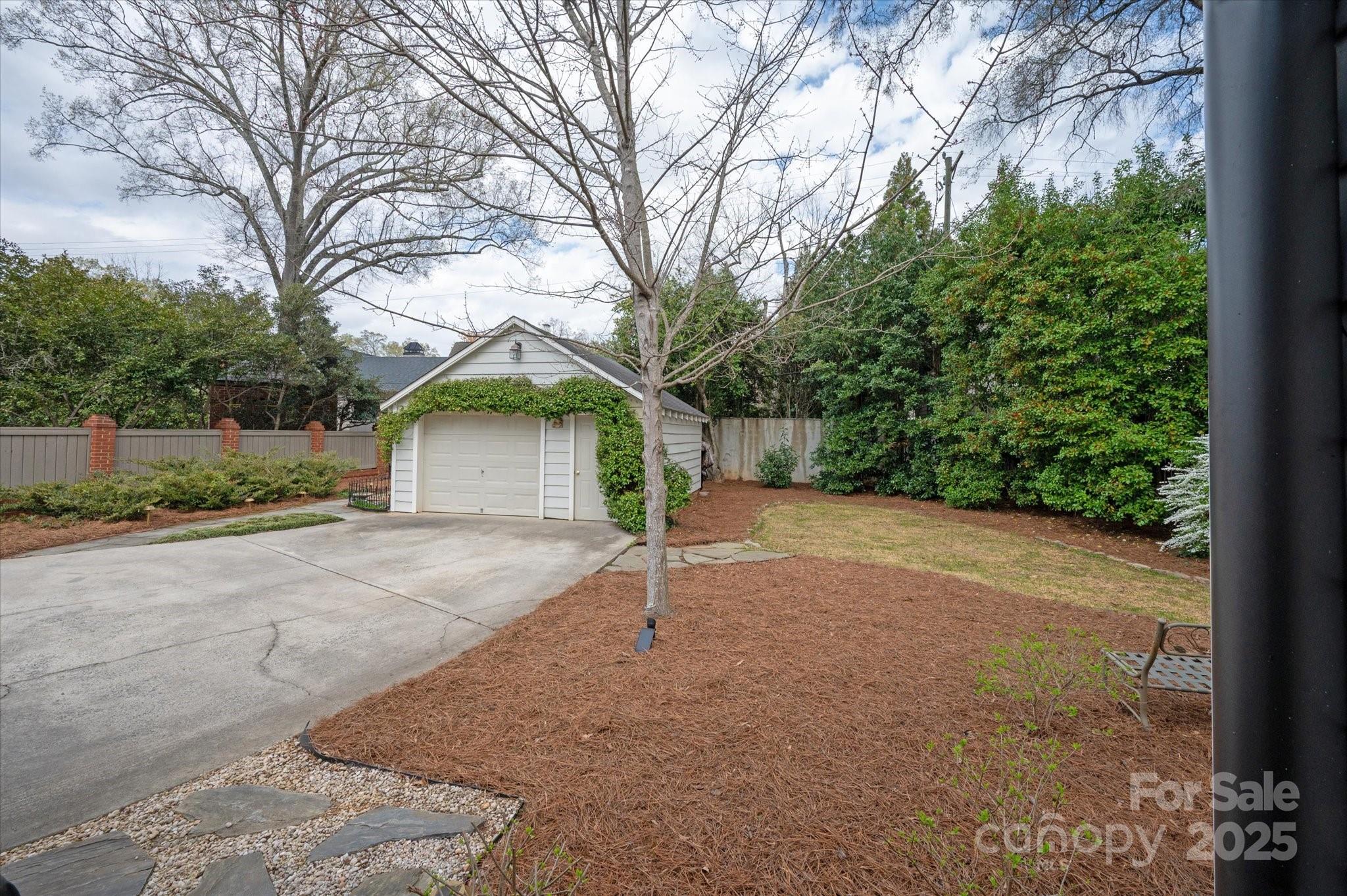 2237 Colony Road