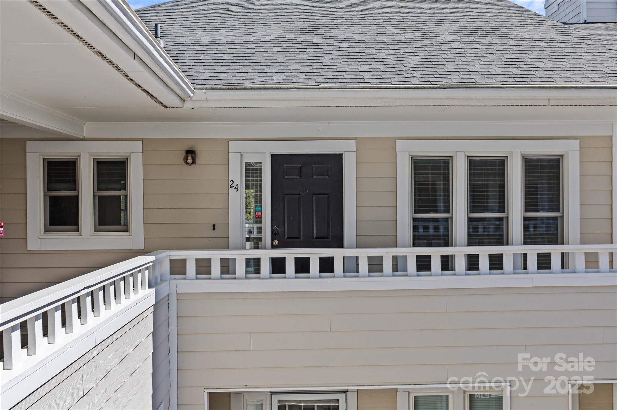 2719 Selwyn Avenue Unit: 24
