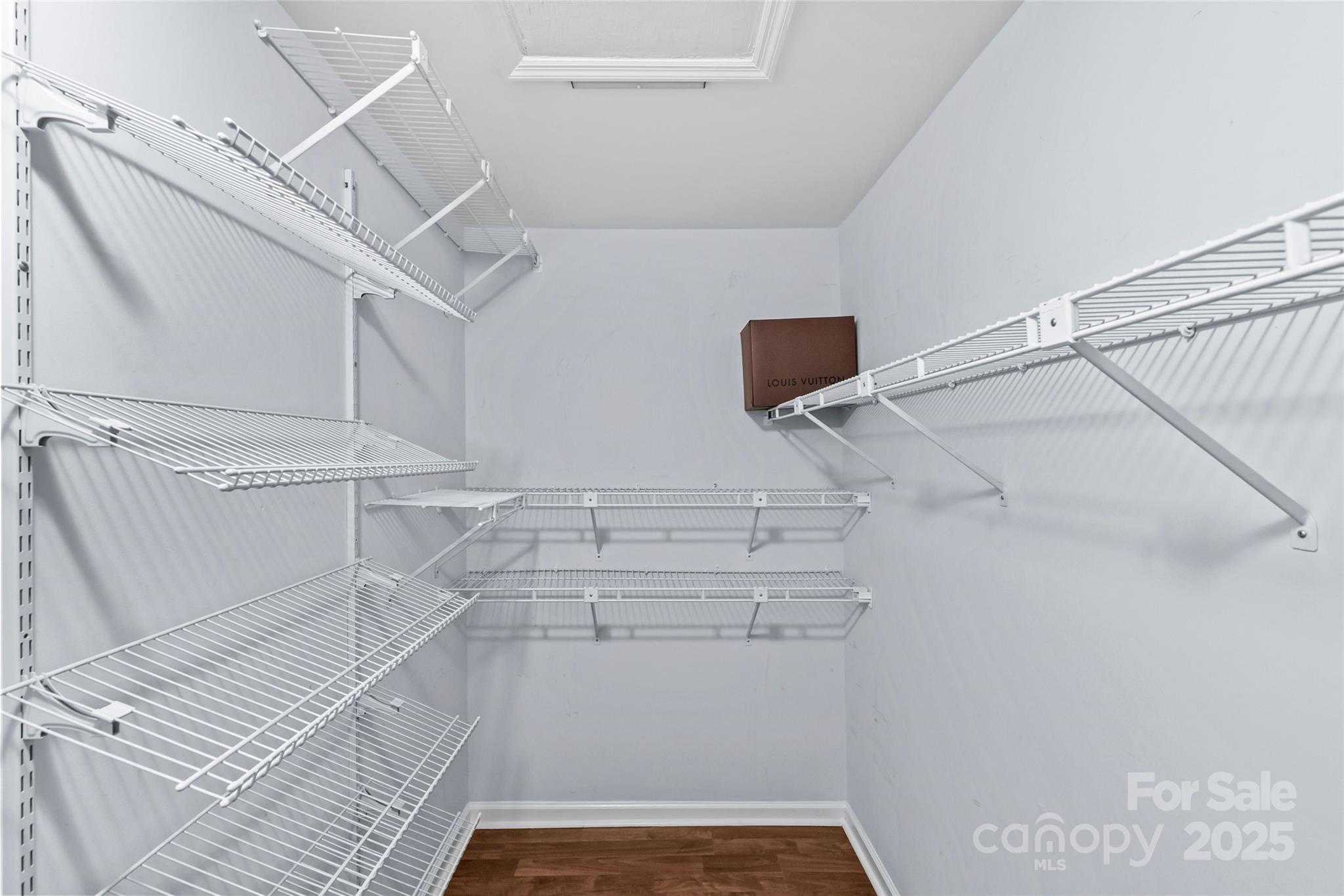 2719 Selwyn Avenue Unit: 24