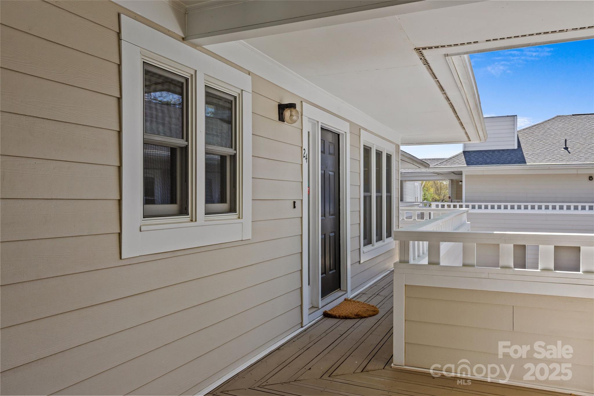 2719 Selwyn Avenue Unit: 24