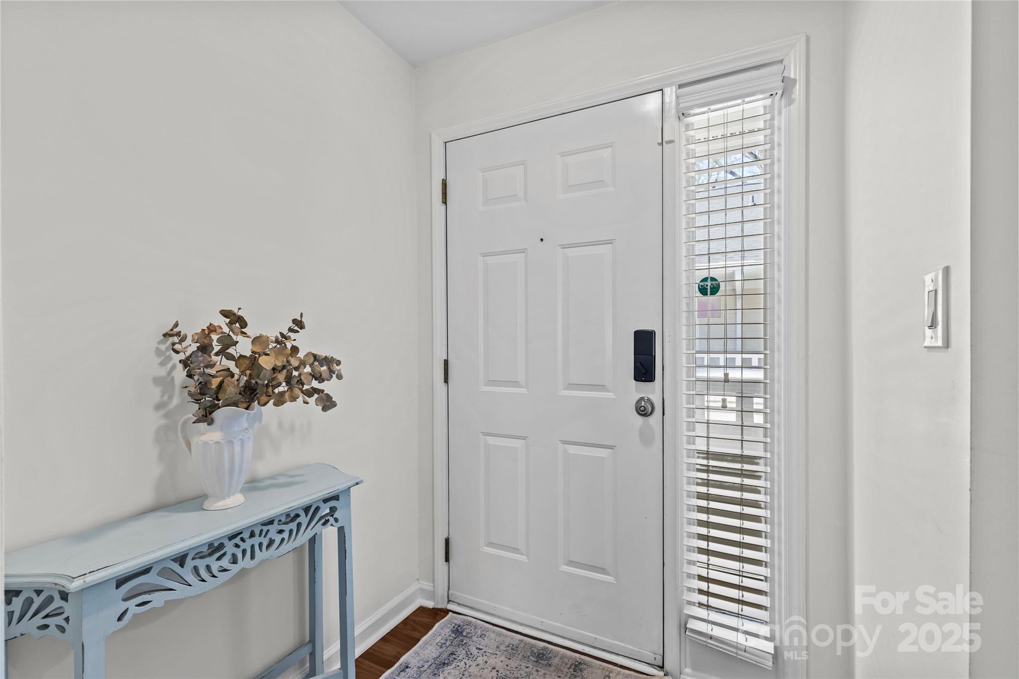 2719 Selwyn Avenue Unit: 24