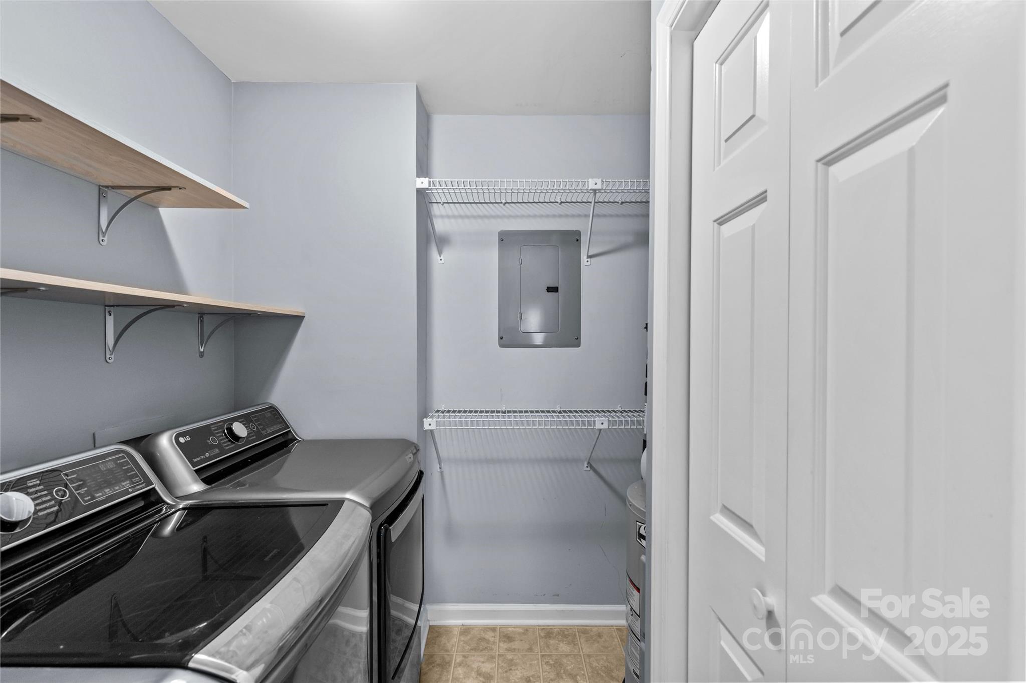 2719 Selwyn Avenue Unit: 24