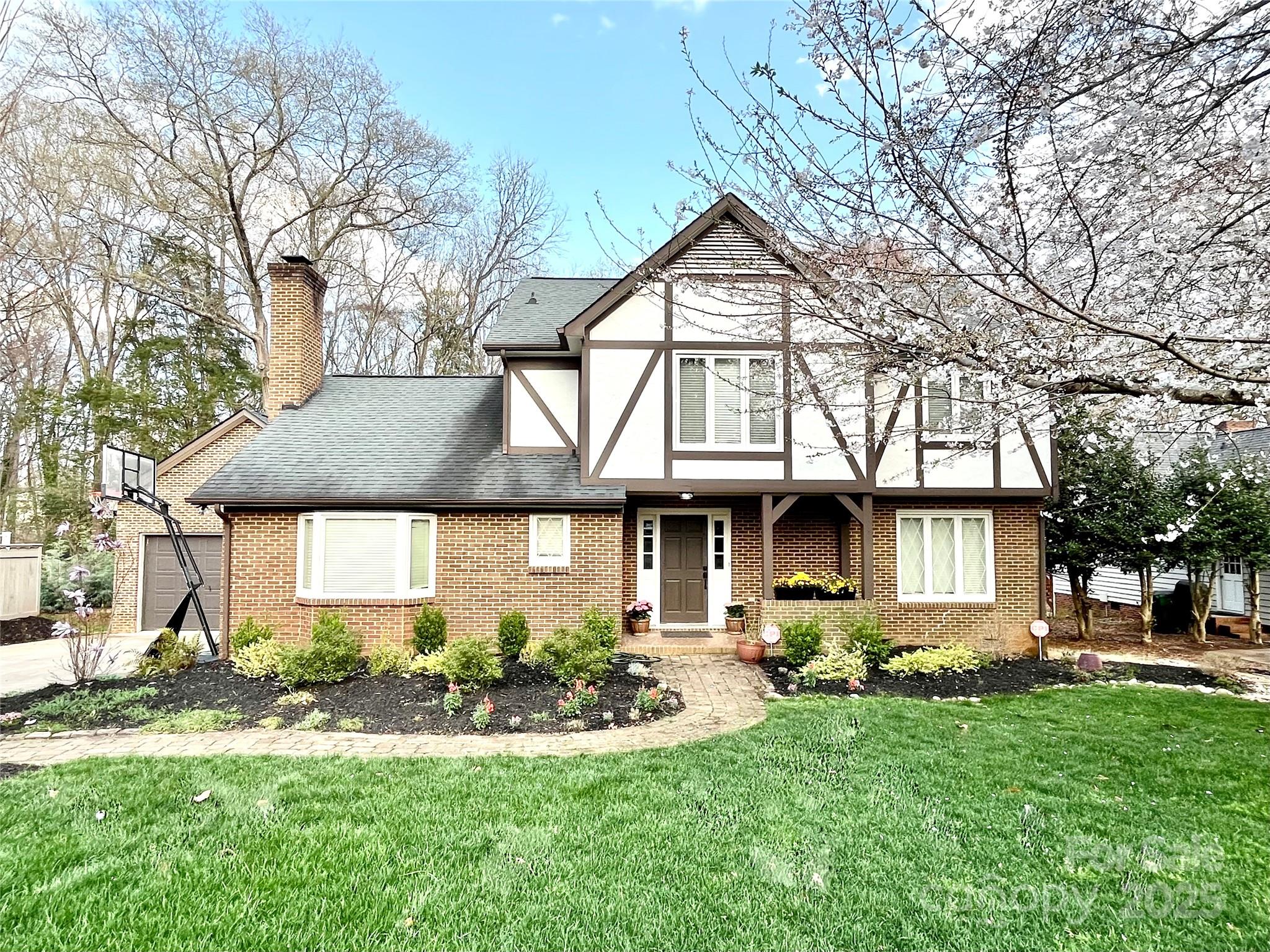 5217 Camilla Drive