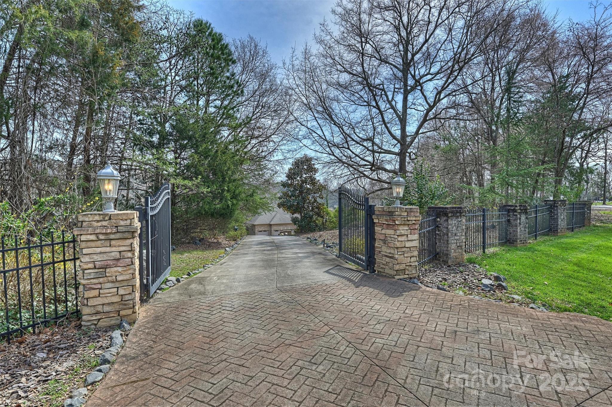 8720 Island Point Road
