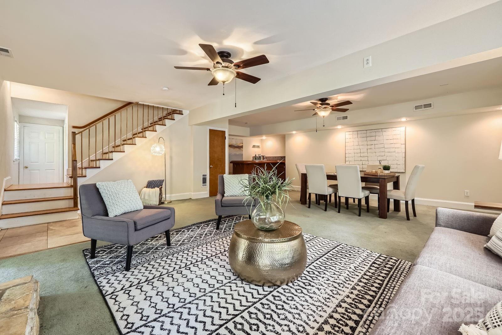 2144 Shadyview Drive