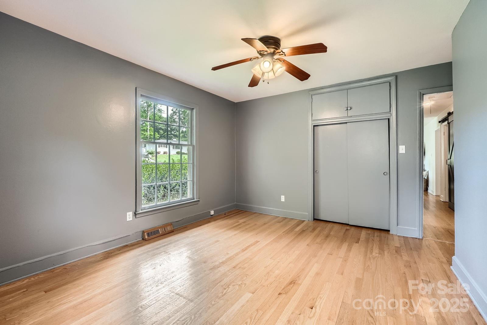 2144 Shadyview Drive