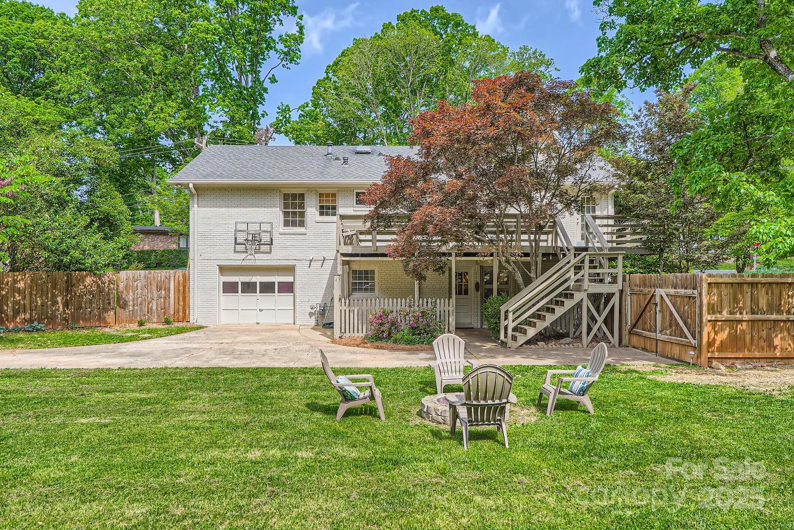 2144 Shadyview Drive