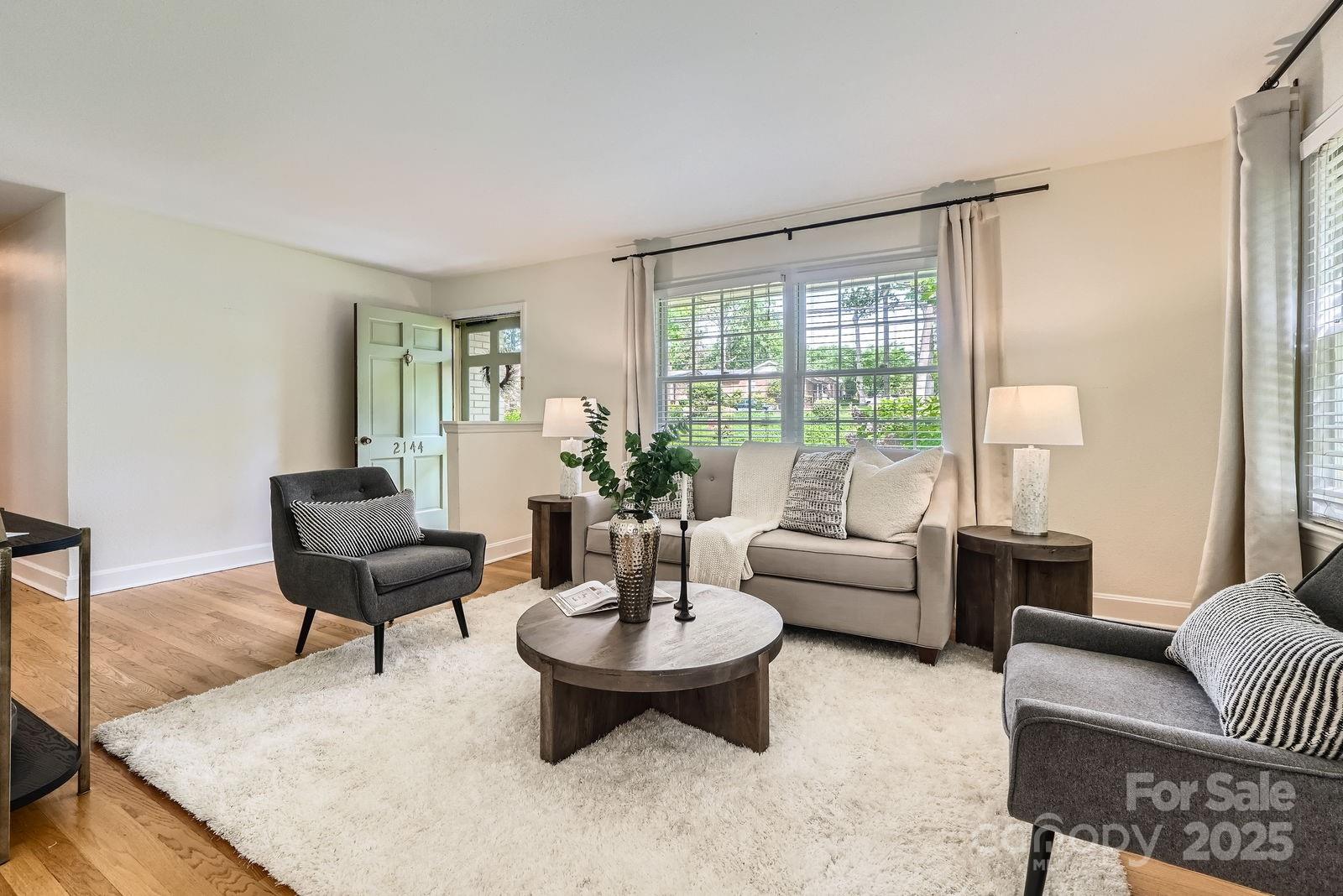 2144 Shadyview Drive