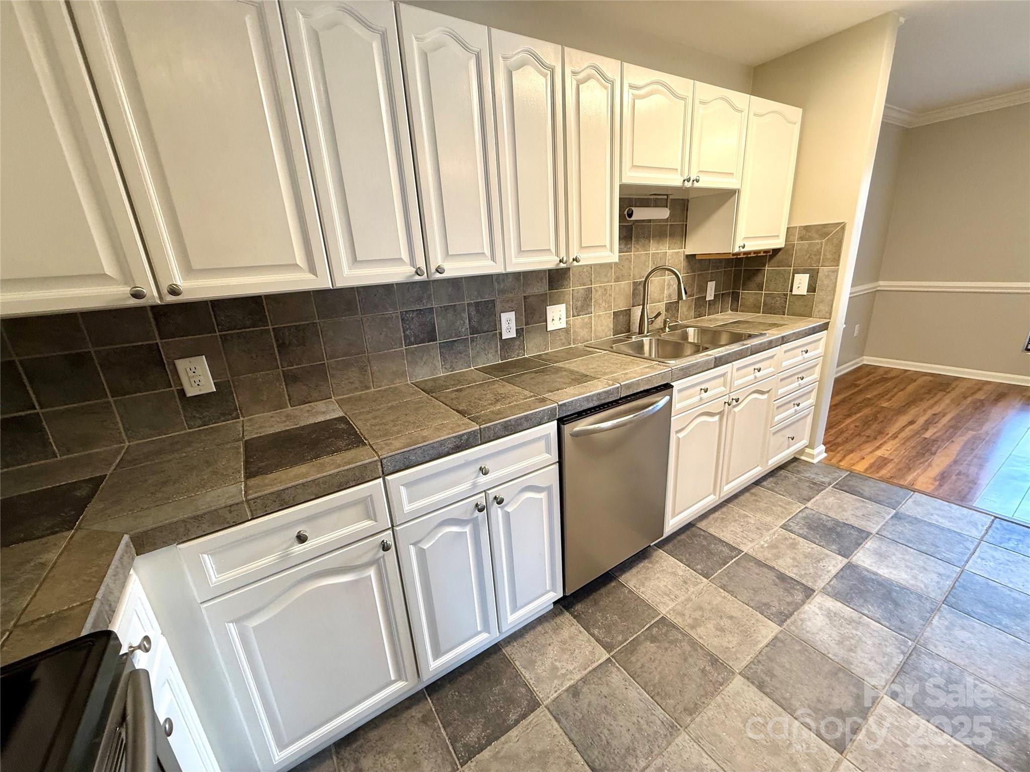 4930 Sardis Road Unit: C