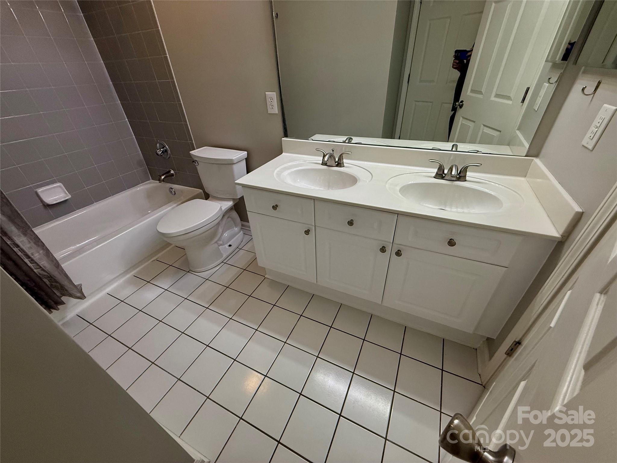 4930 Sardis Road Unit: C