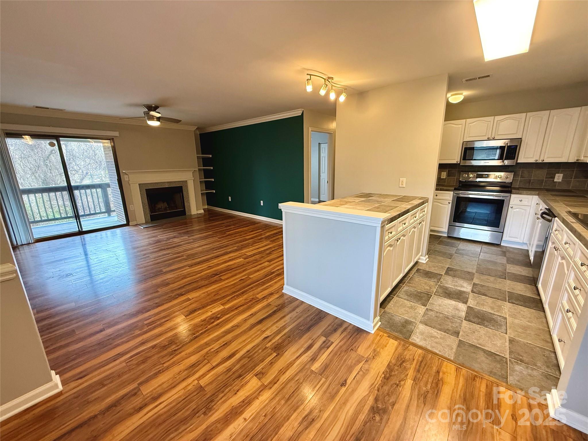 4930 Sardis Road Unit: C