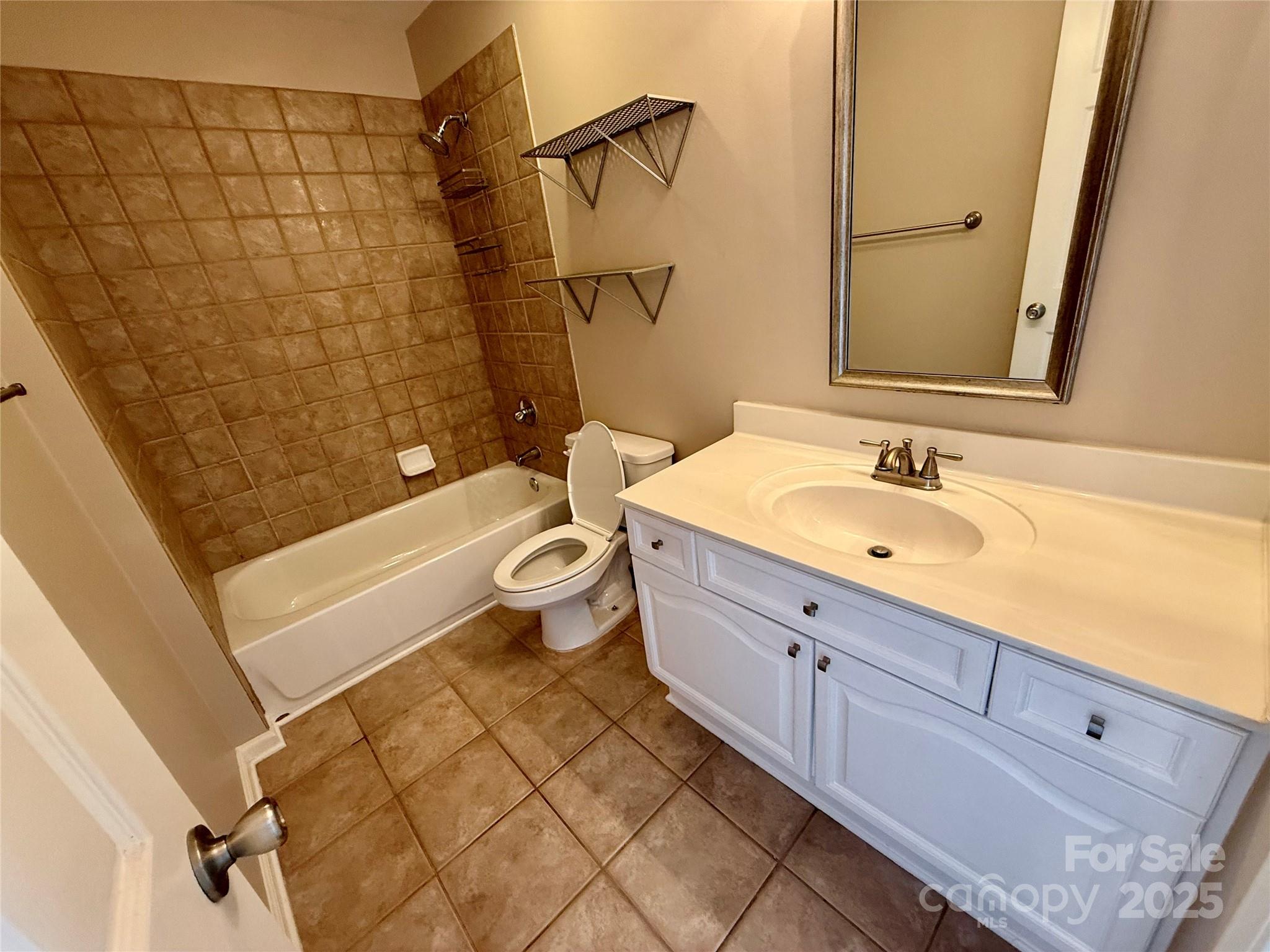 4930 Sardis Road Unit: C