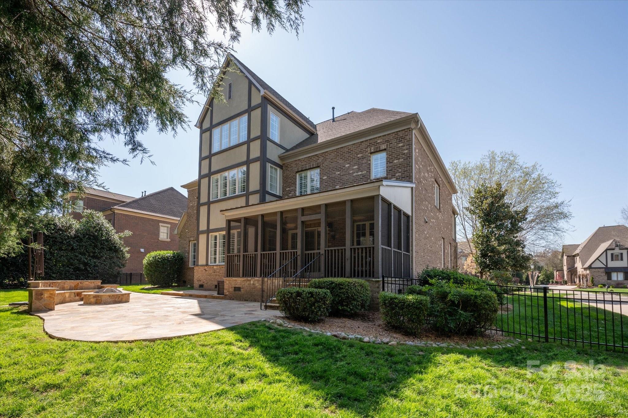223 Glenmoor Drive
