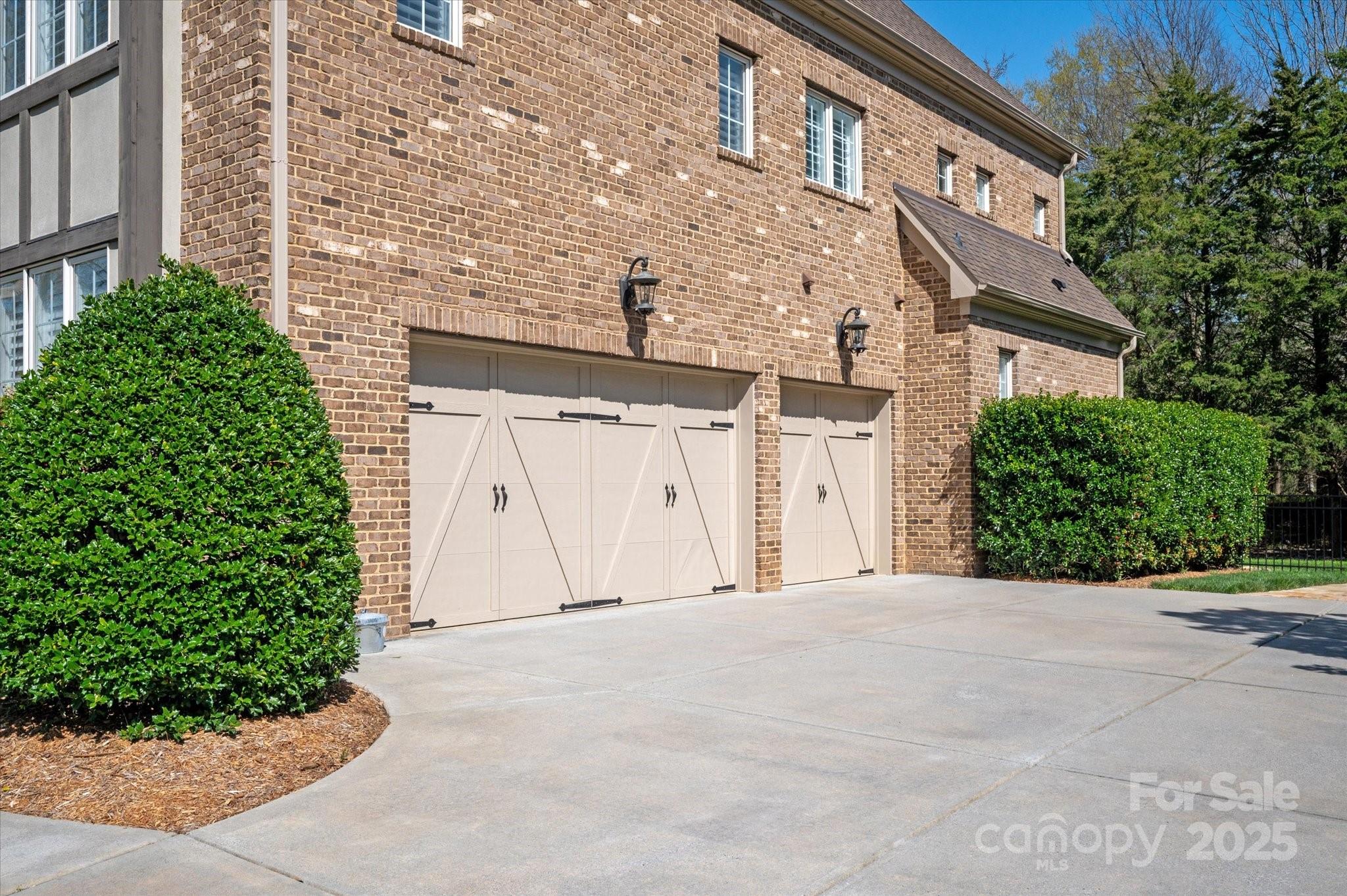 223 Glenmoor Drive