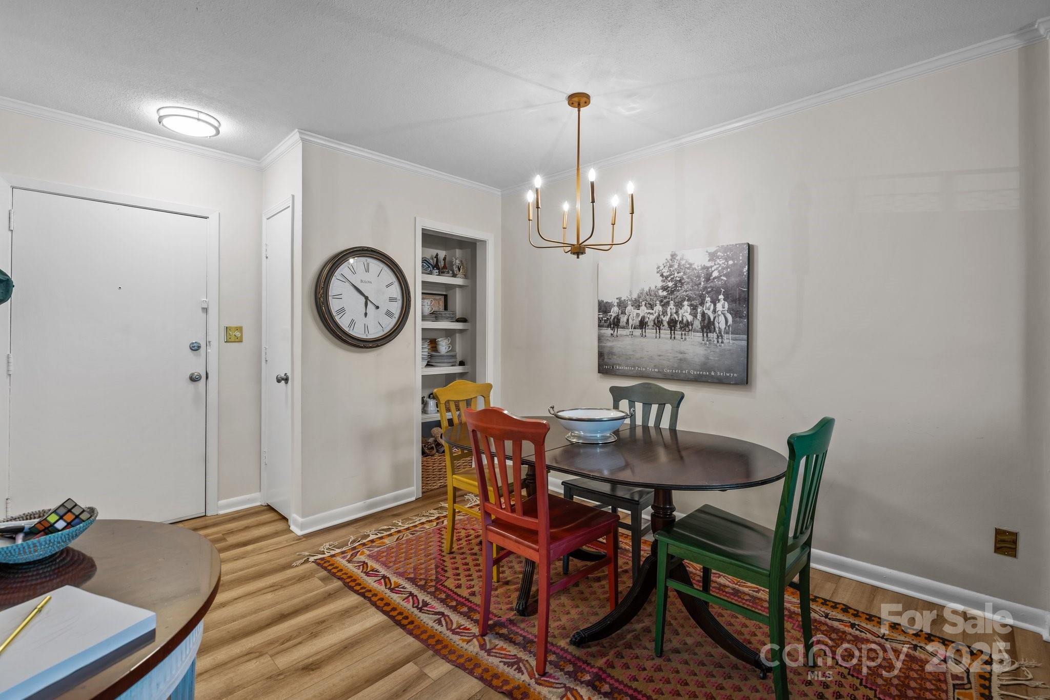 2503 Roswell Avenue Unit: 208