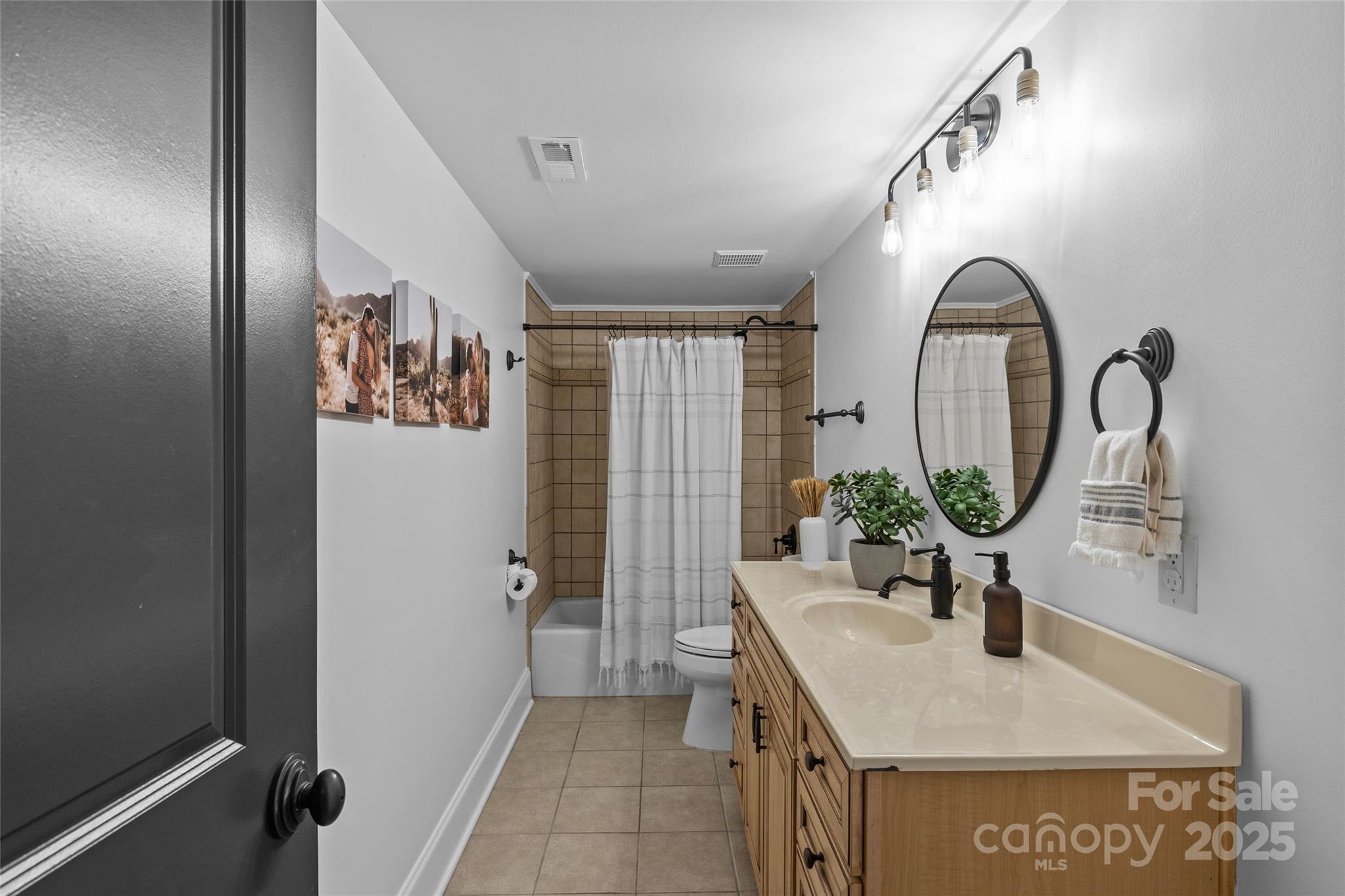 5449 Callander Court