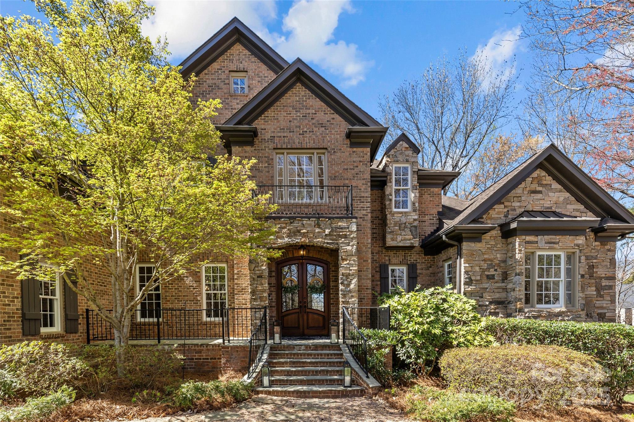 5449 Callander Court