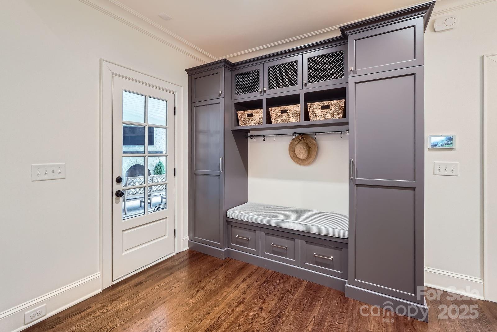 2034 Sharon Lane