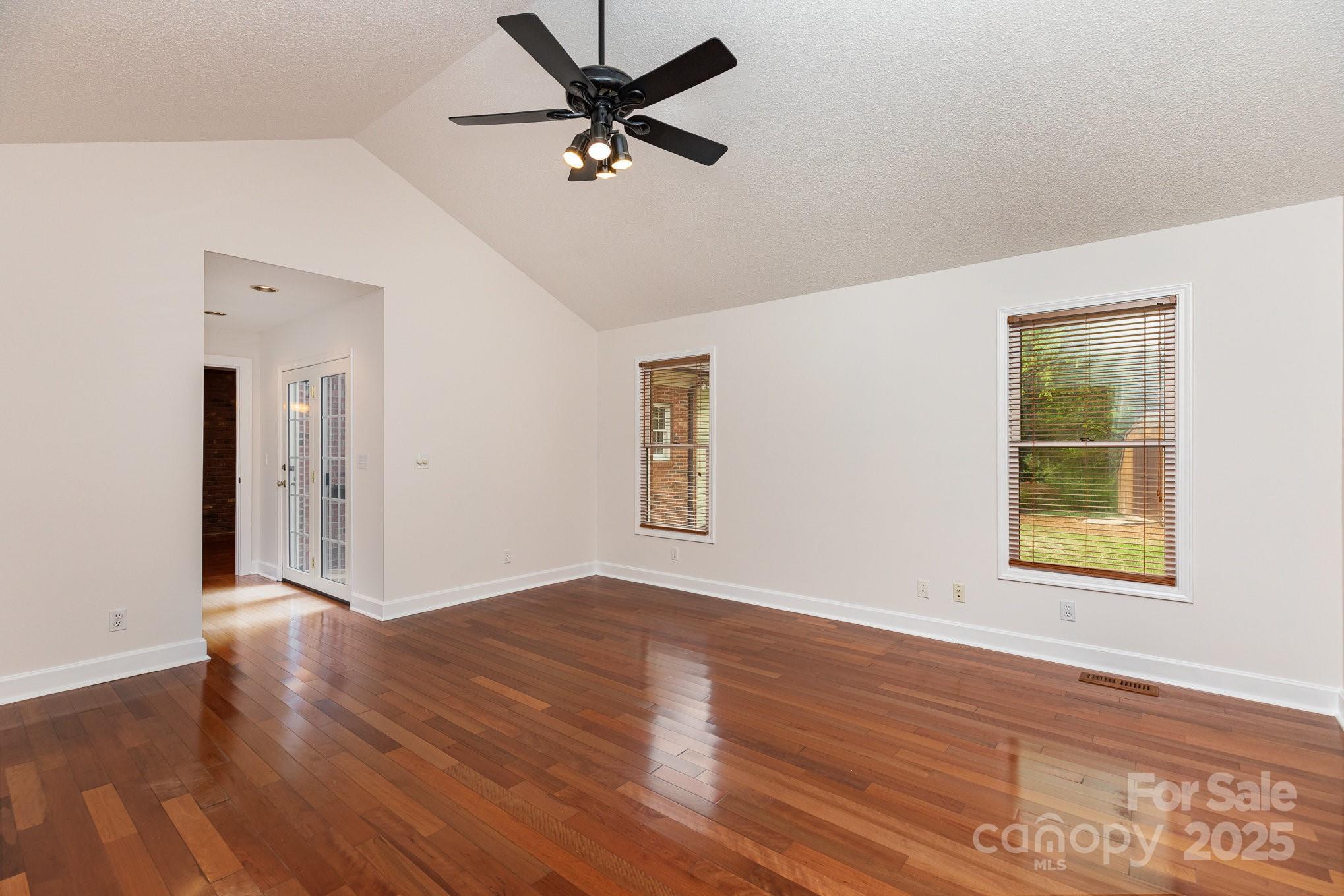 522 Bonita Drive