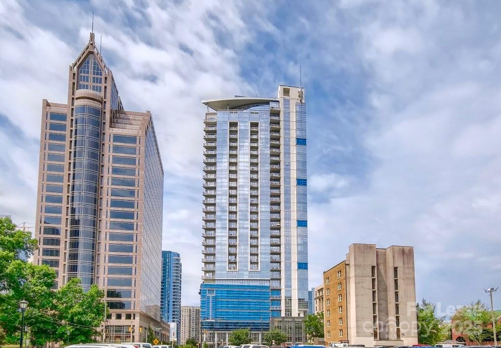 333 W Trade Street Unit: 2601