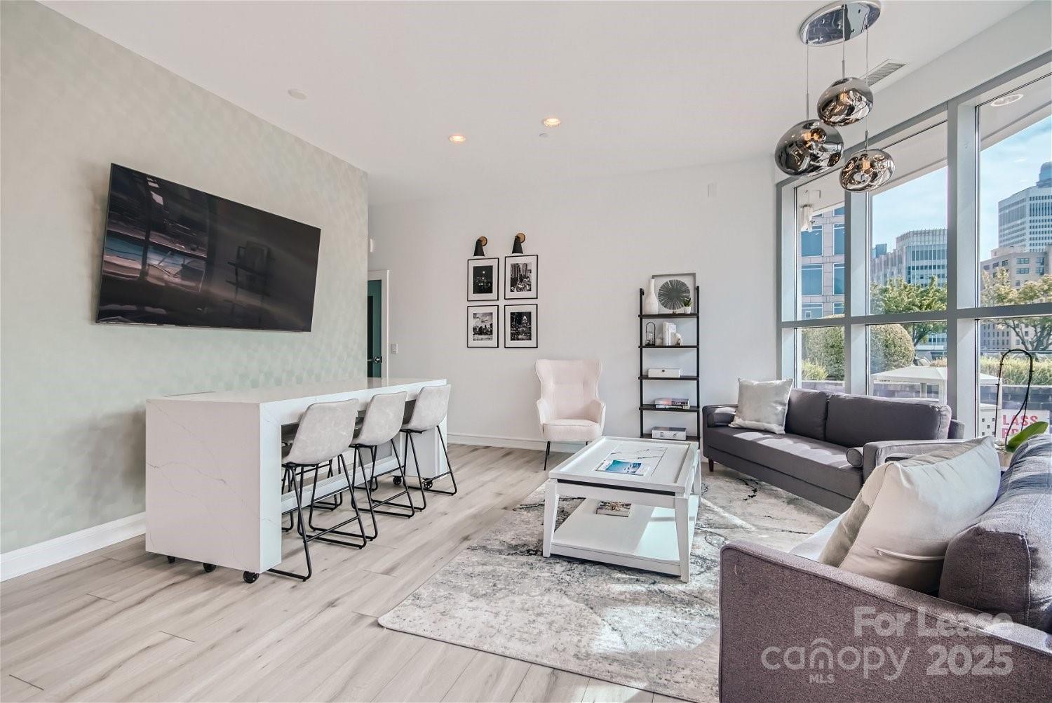 333 W Trade Street Unit: 2601