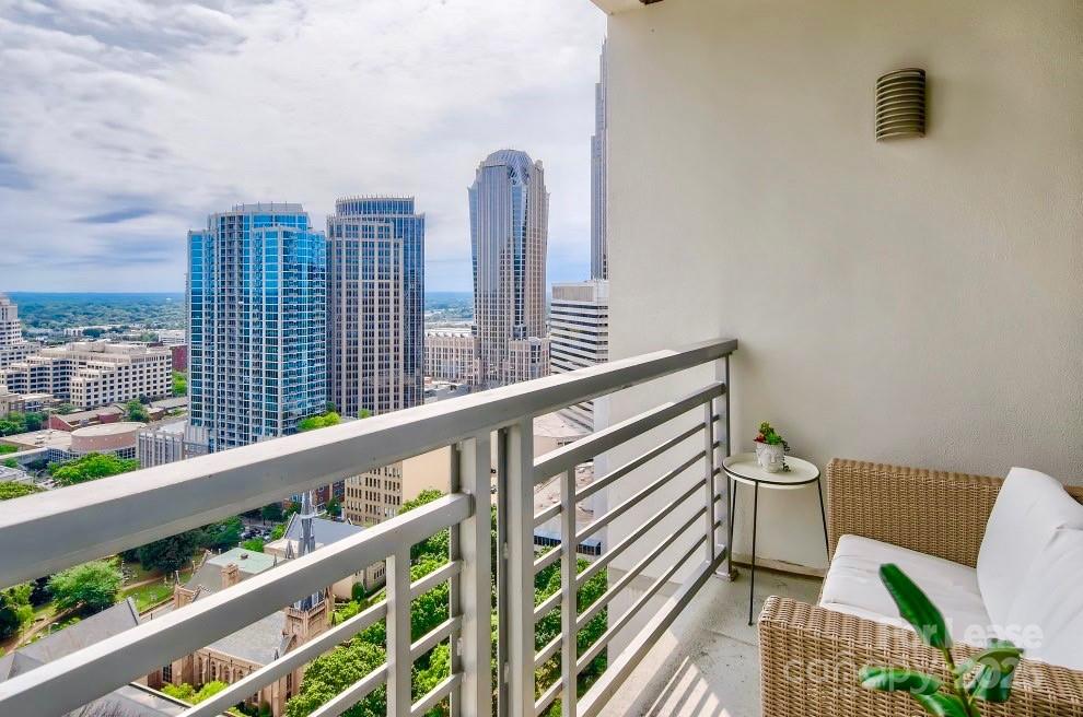 333 W Trade Street Unit: 2601