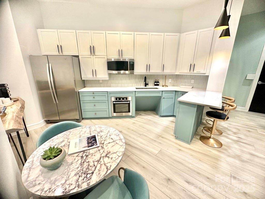 333 W Trade Street Unit: 2601