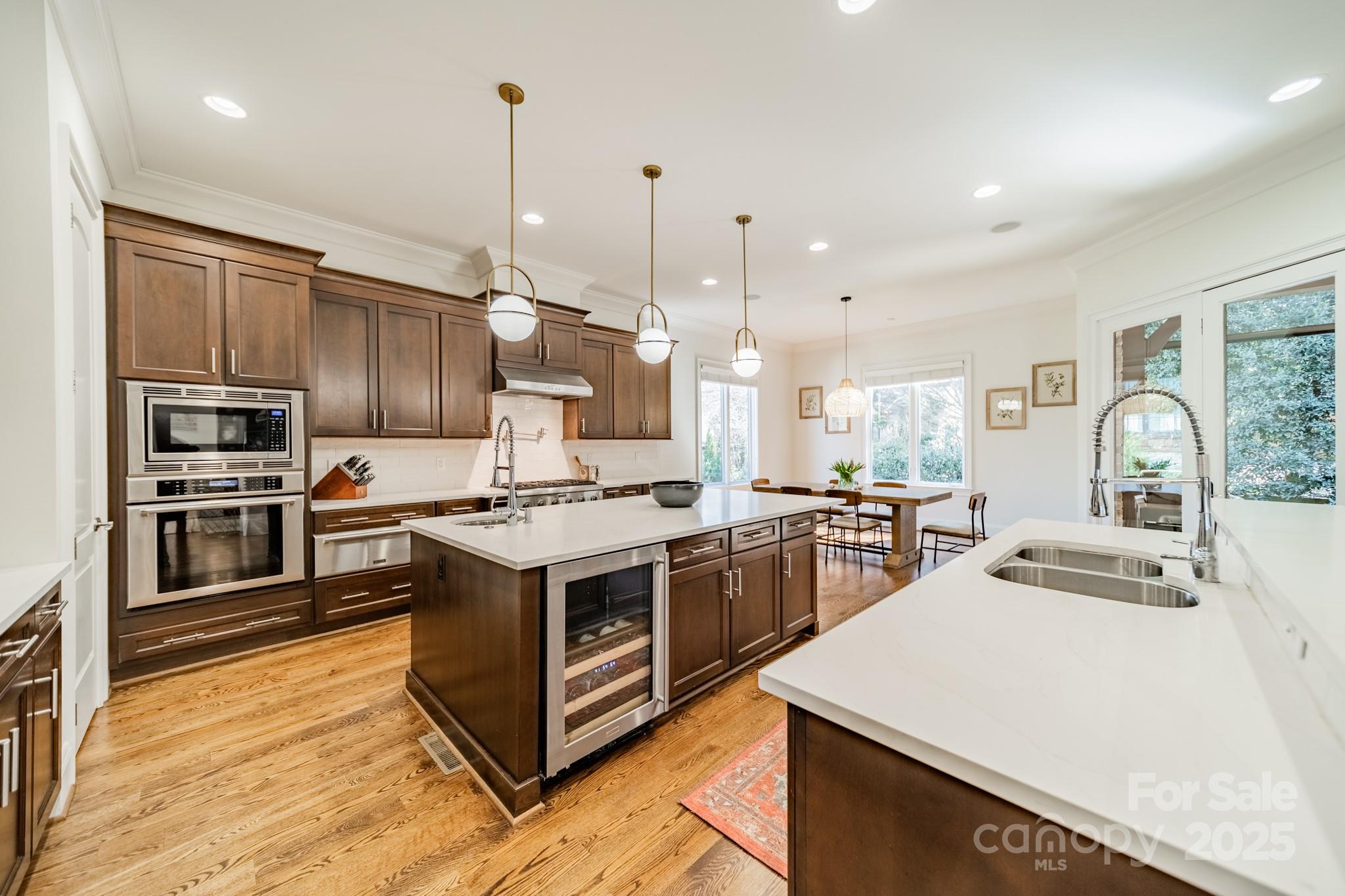 913 Dacavin Drive