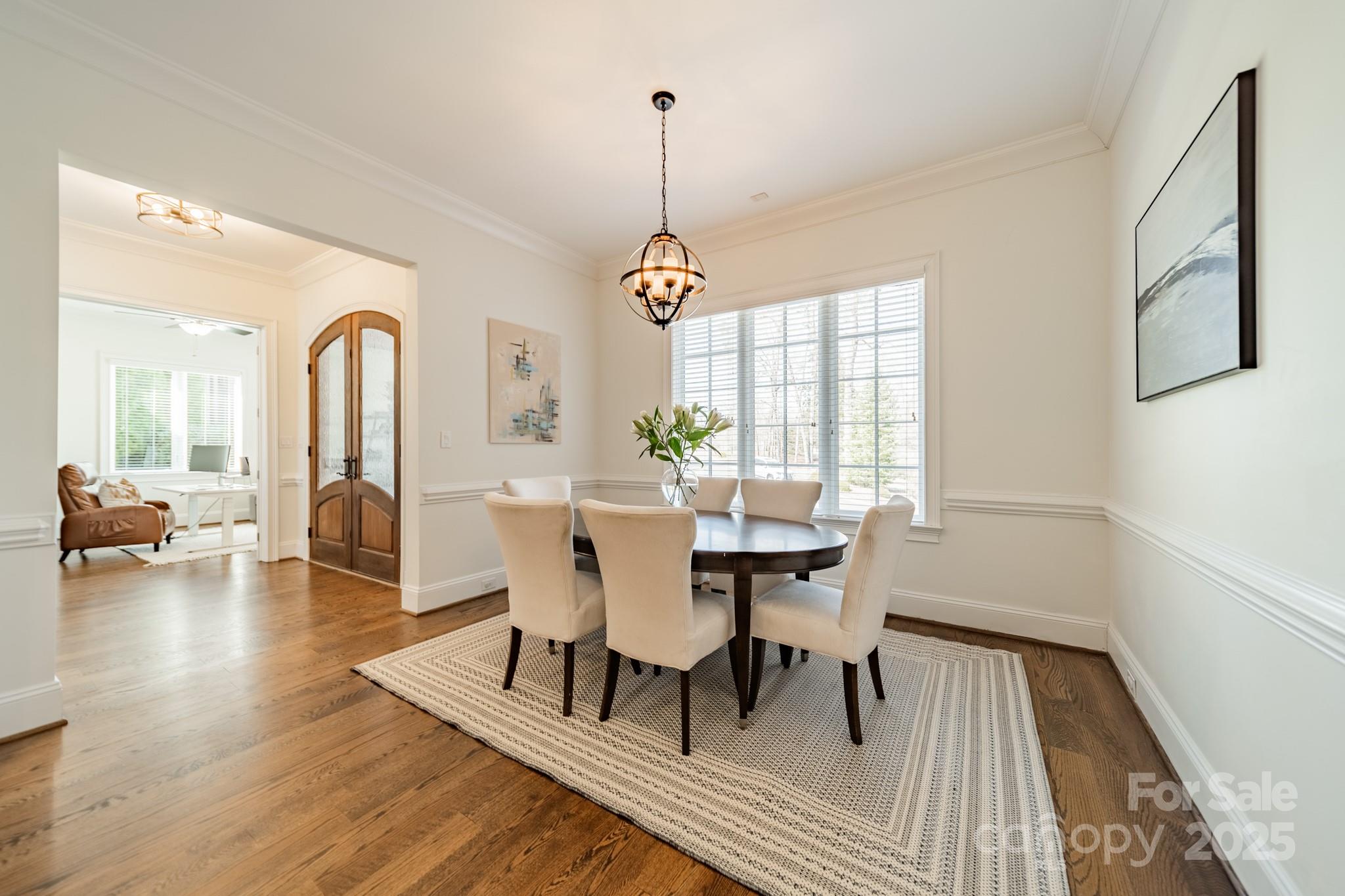 913 Dacavin Drive