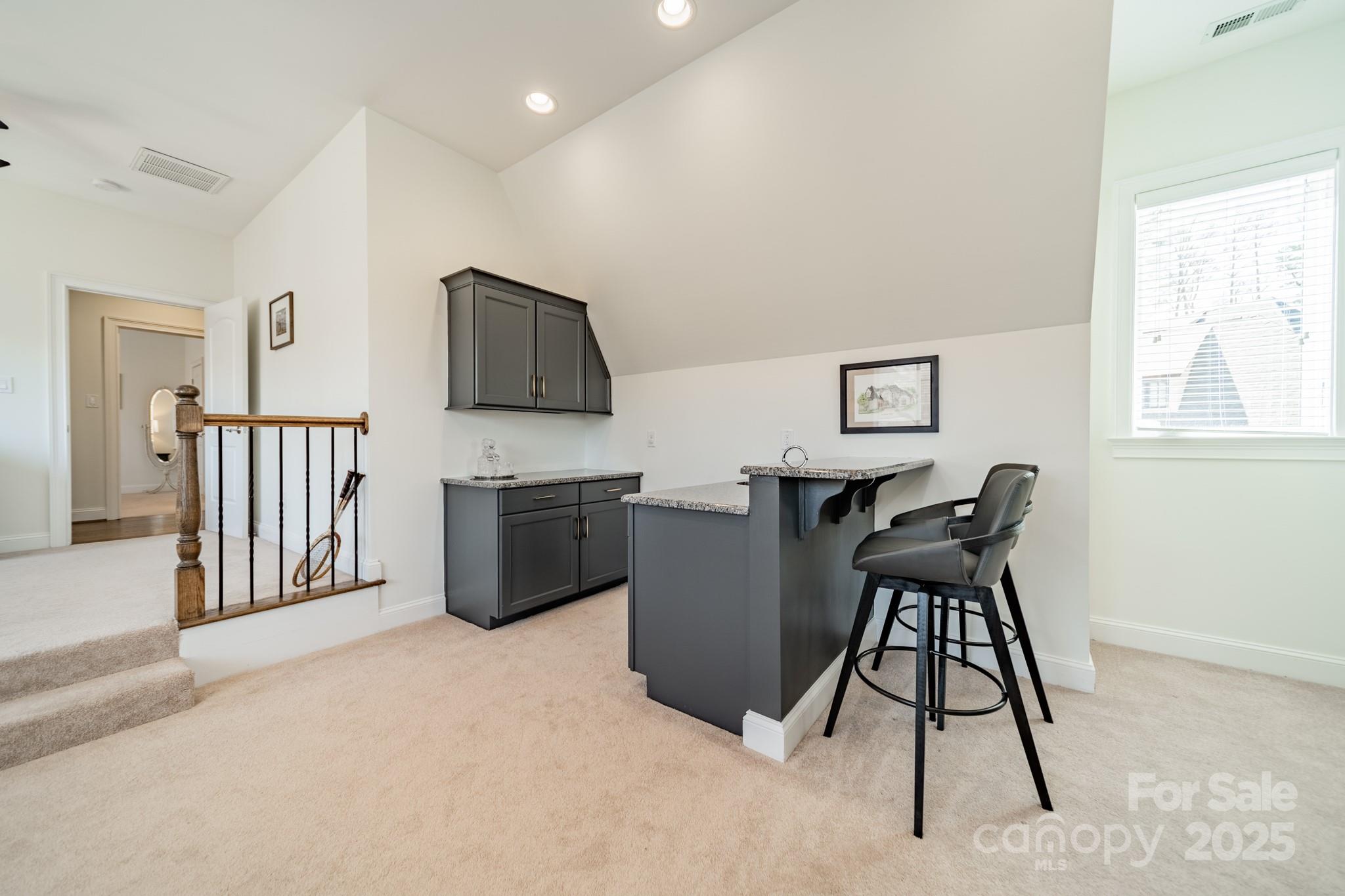 913 Dacavin Drive