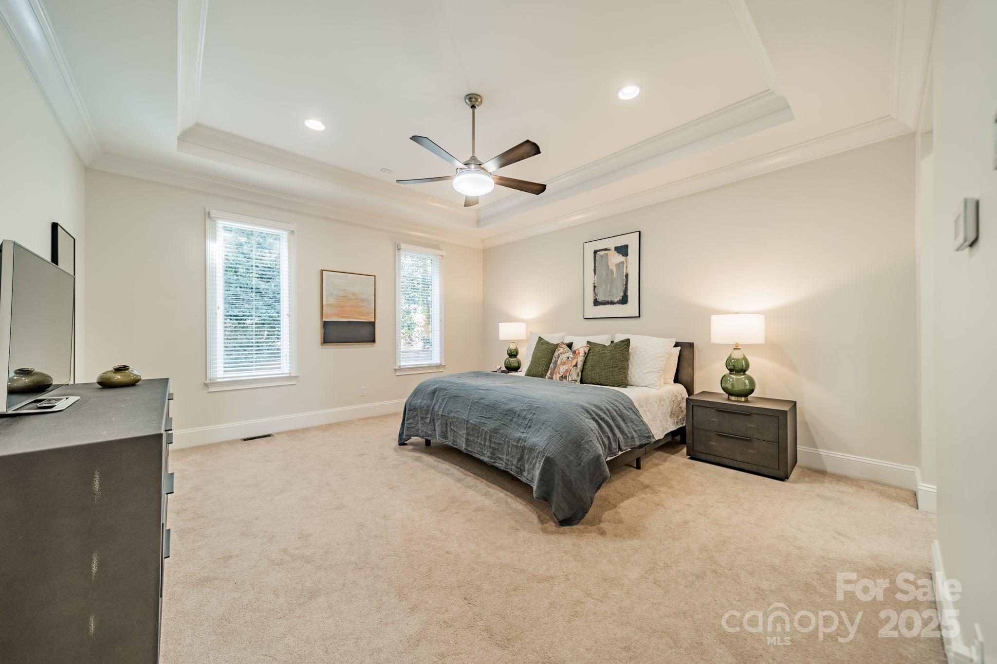 913 Dacavin Drive