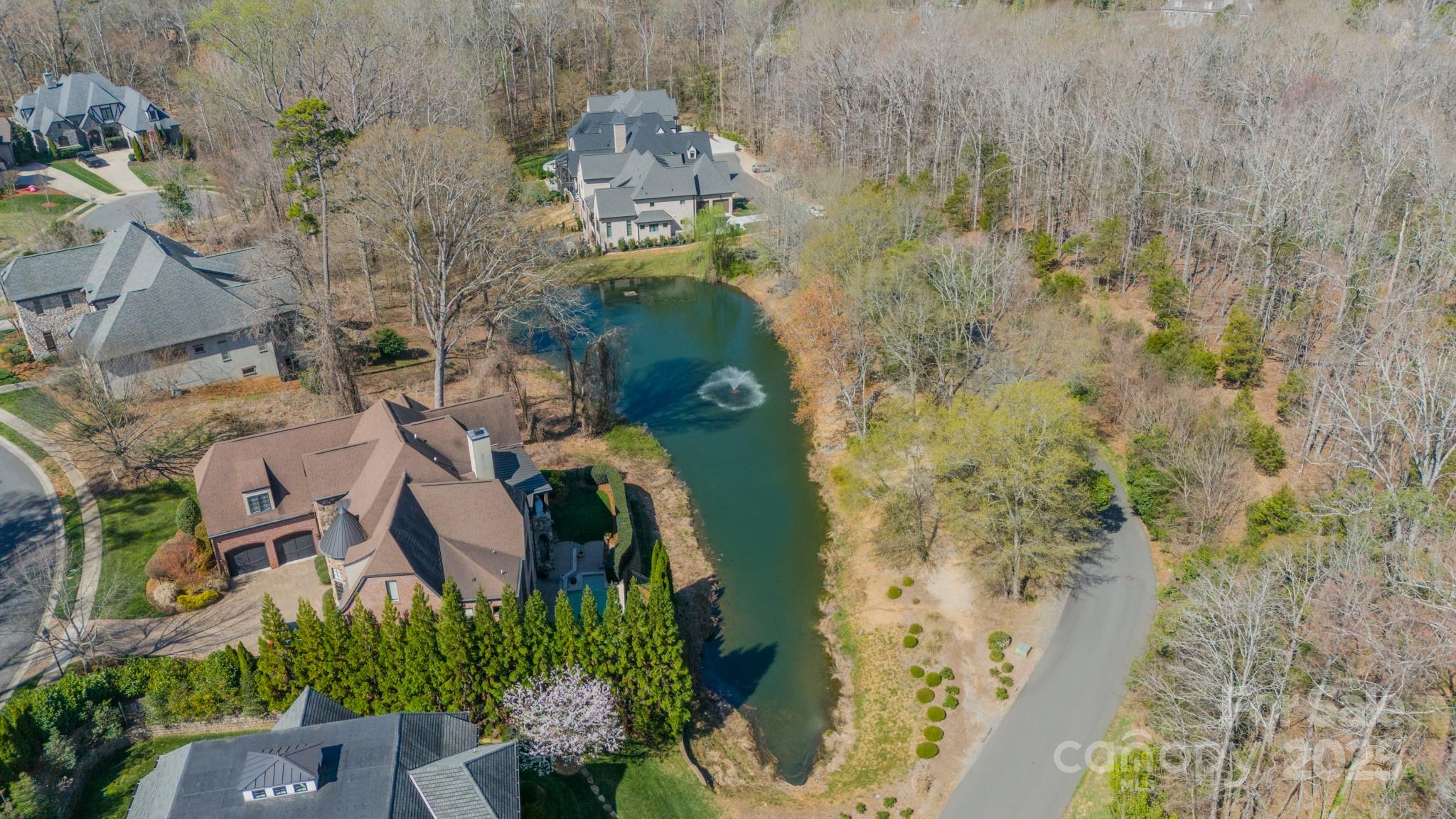 913 Dacavin Drive