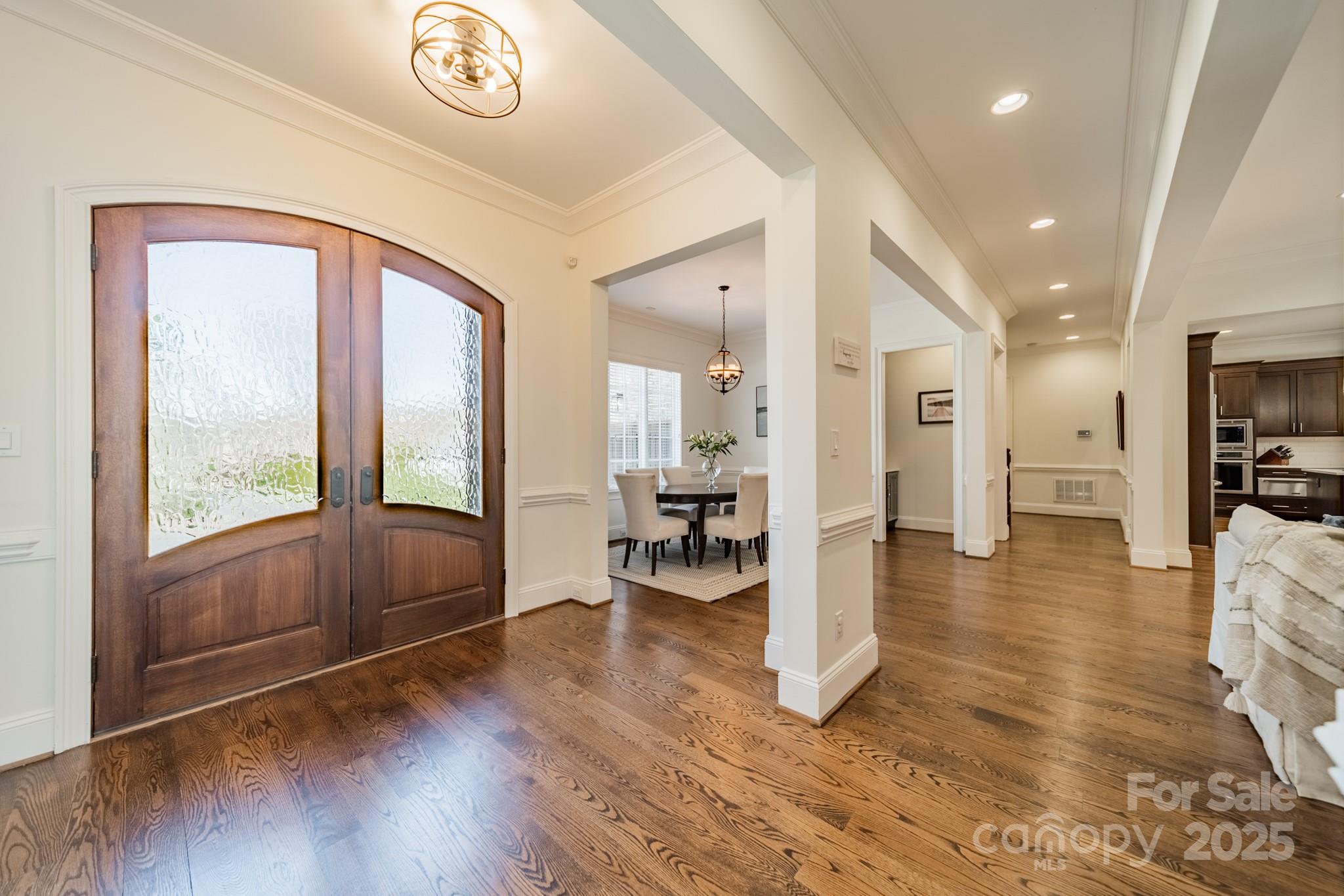 913 Dacavin Drive