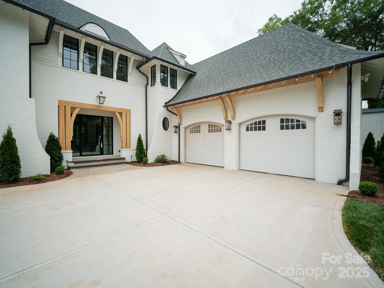 3212 Willow Oak Road