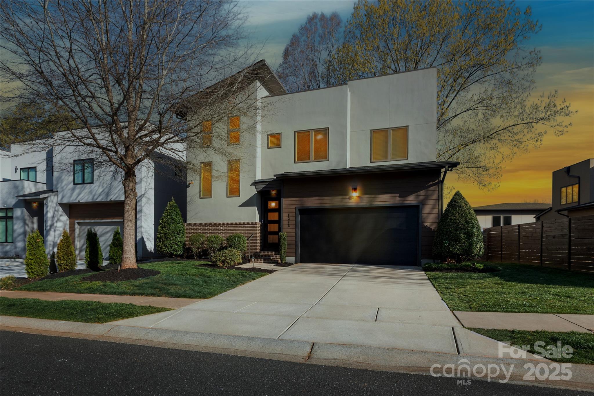1212 Levy Way