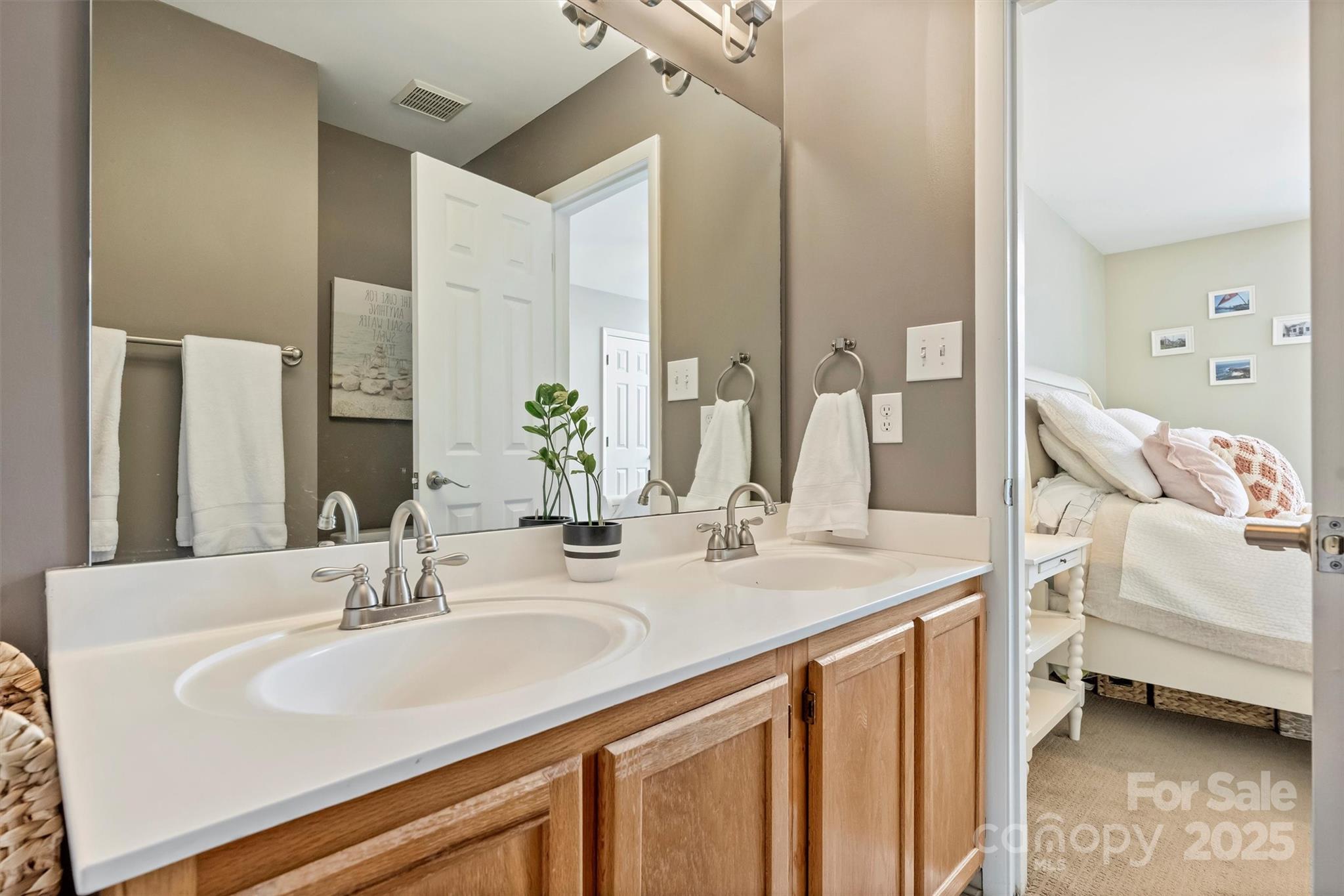 2667 Dilworth Heights Lane